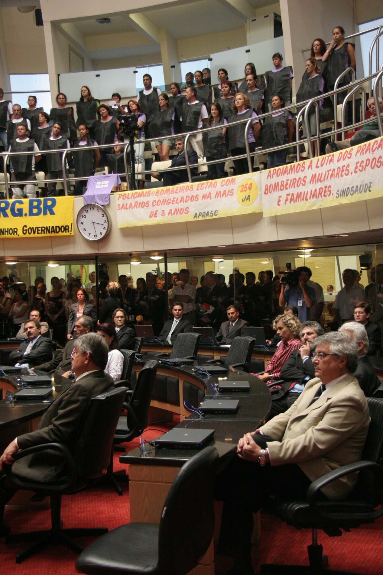 Sessão especial com a leitura da mensagem anual do governador