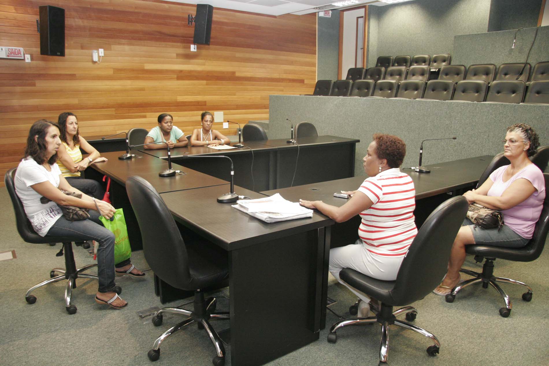 Reunião com mães. Programa Antonieta de Barros