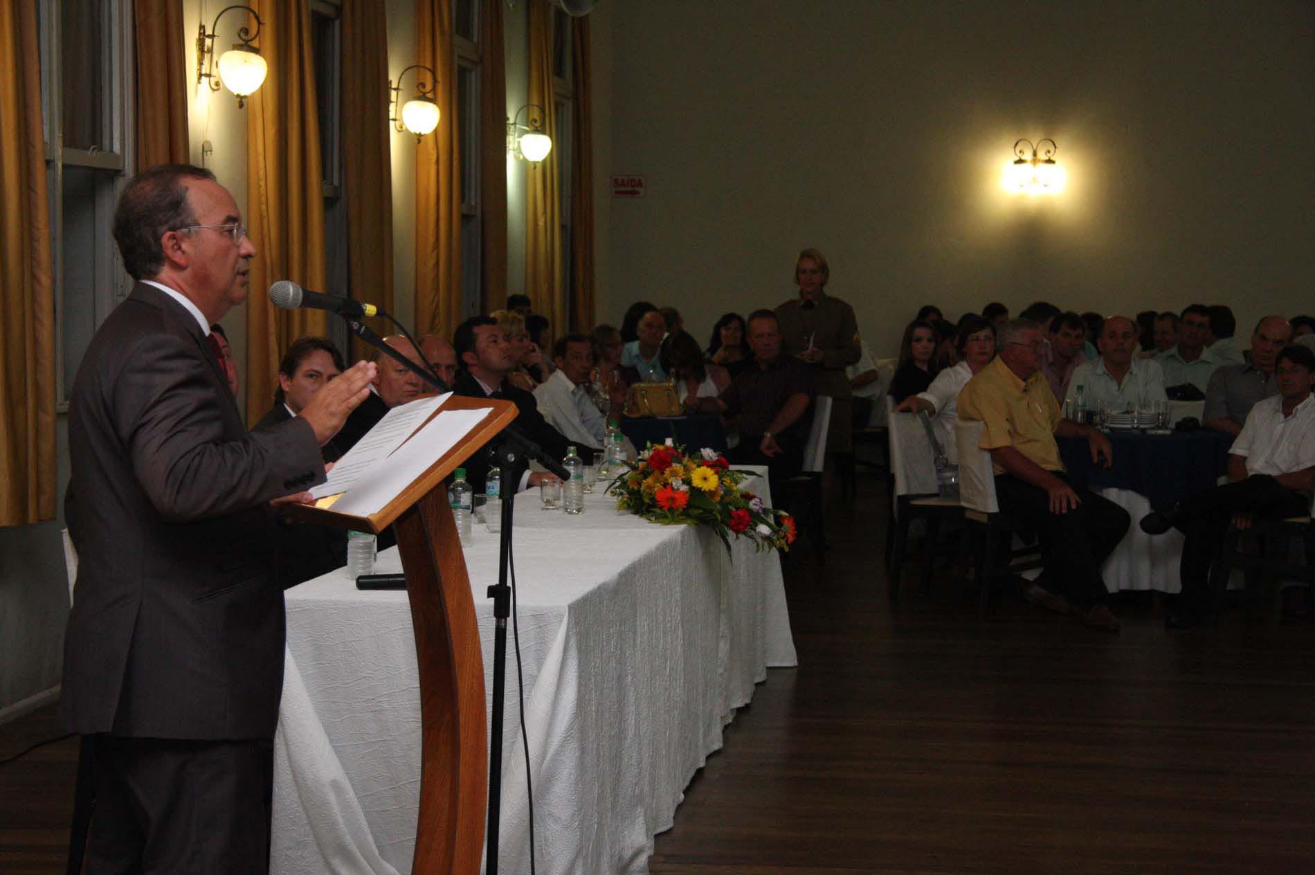 Palestra “Perspectiva econômica e política para 2009”