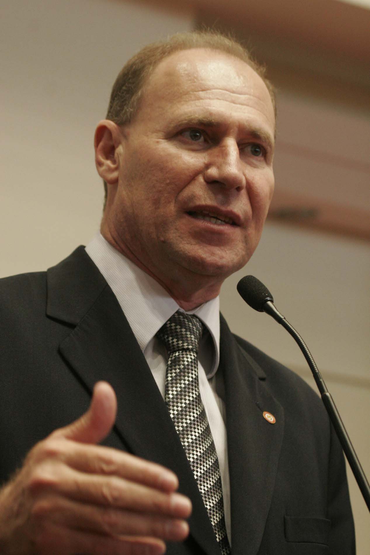 Deputado Herneus de Nadal (PMDB)