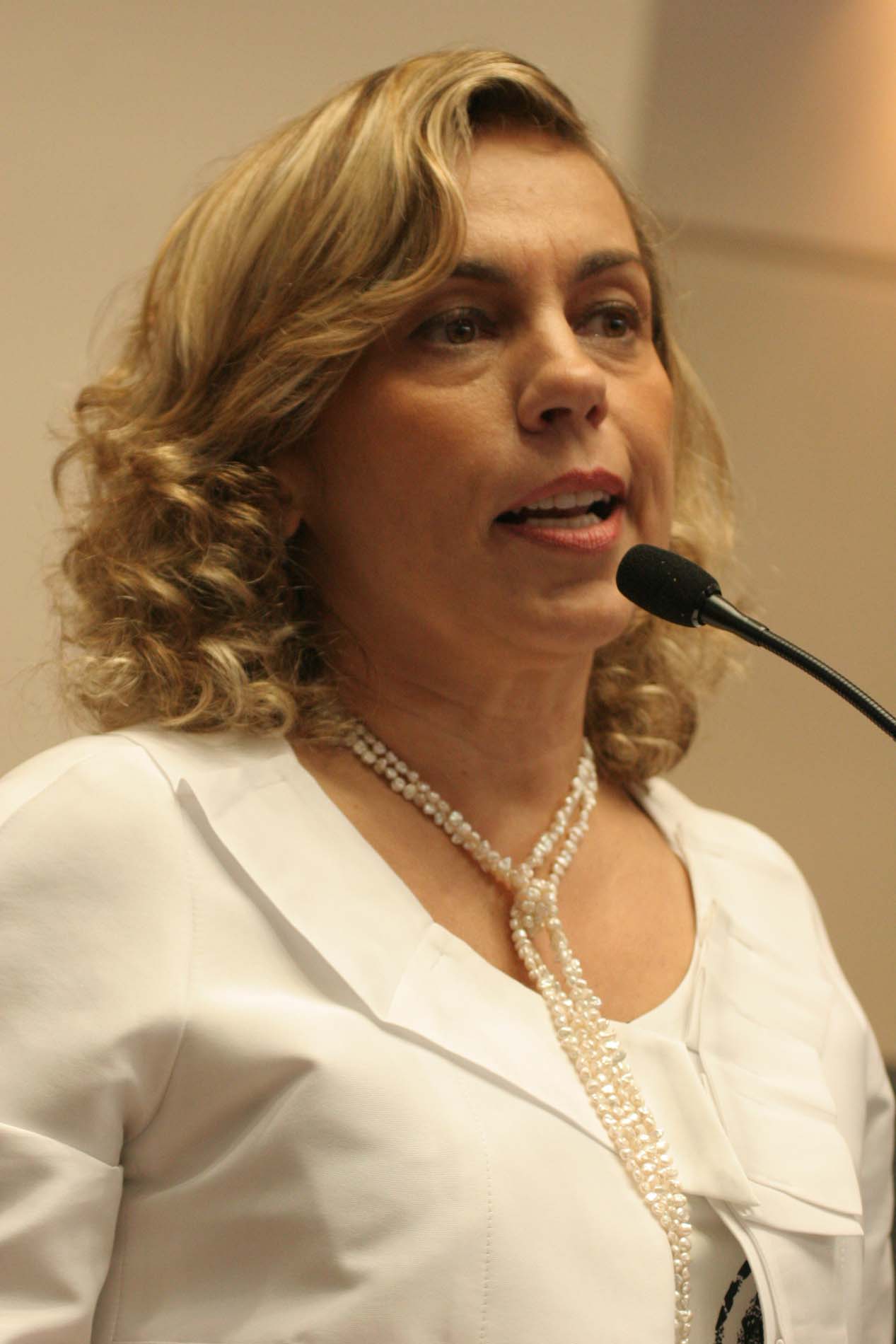 Deputada Ana Paula Lima (PT)