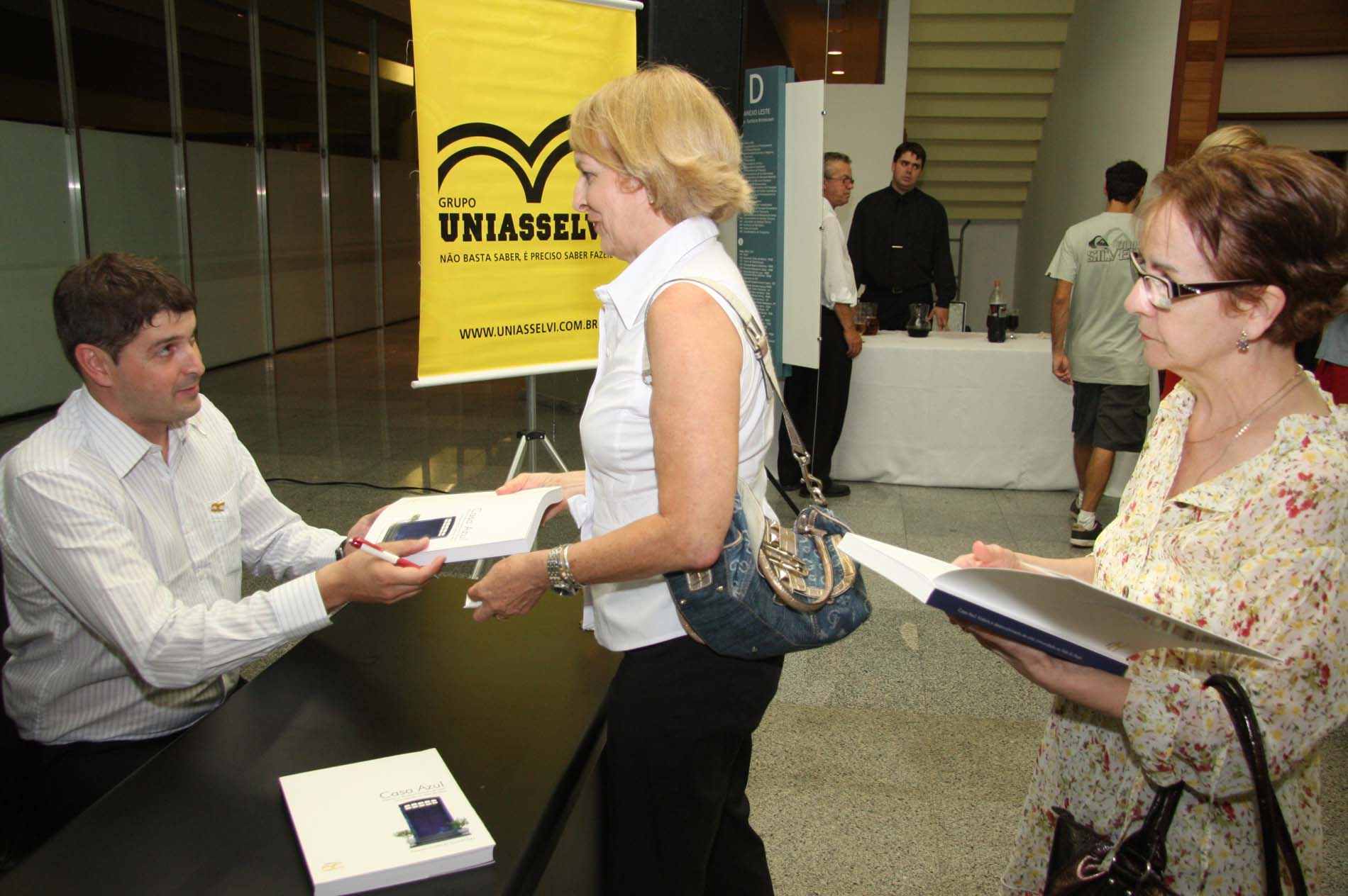 Lançamento Literário - 