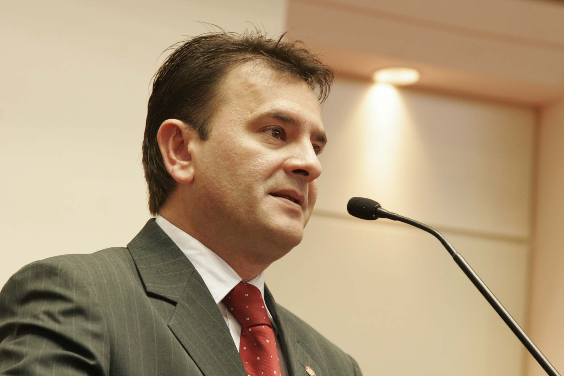 Deputado Elizeu Mattos (PMDB)