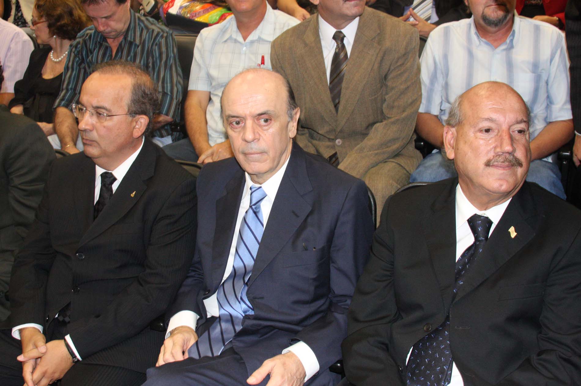Homenagem ao ex-deputado Paulo Stuart Wright