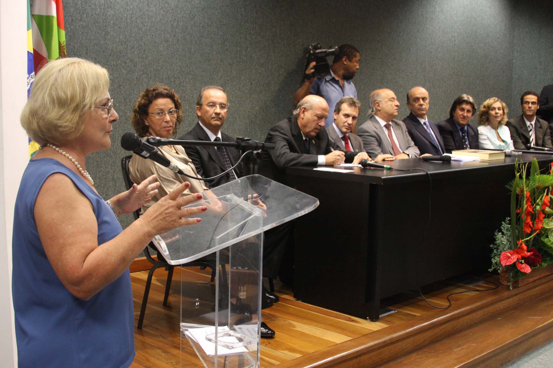 Homenagem ao ex-deputado Paulo Stuart Wright