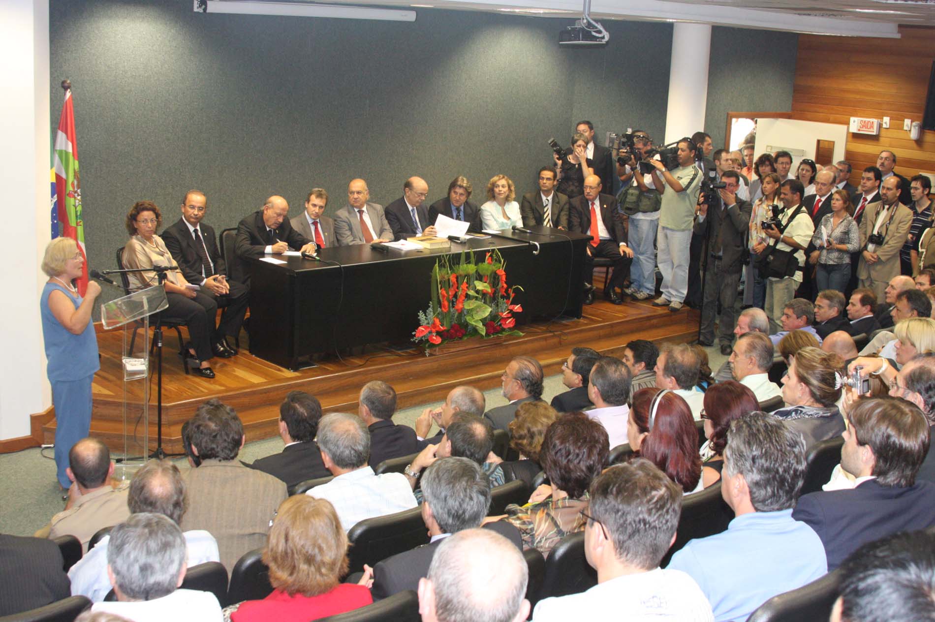 Homenagem ao ex-deputado Paulo Stuart Wright