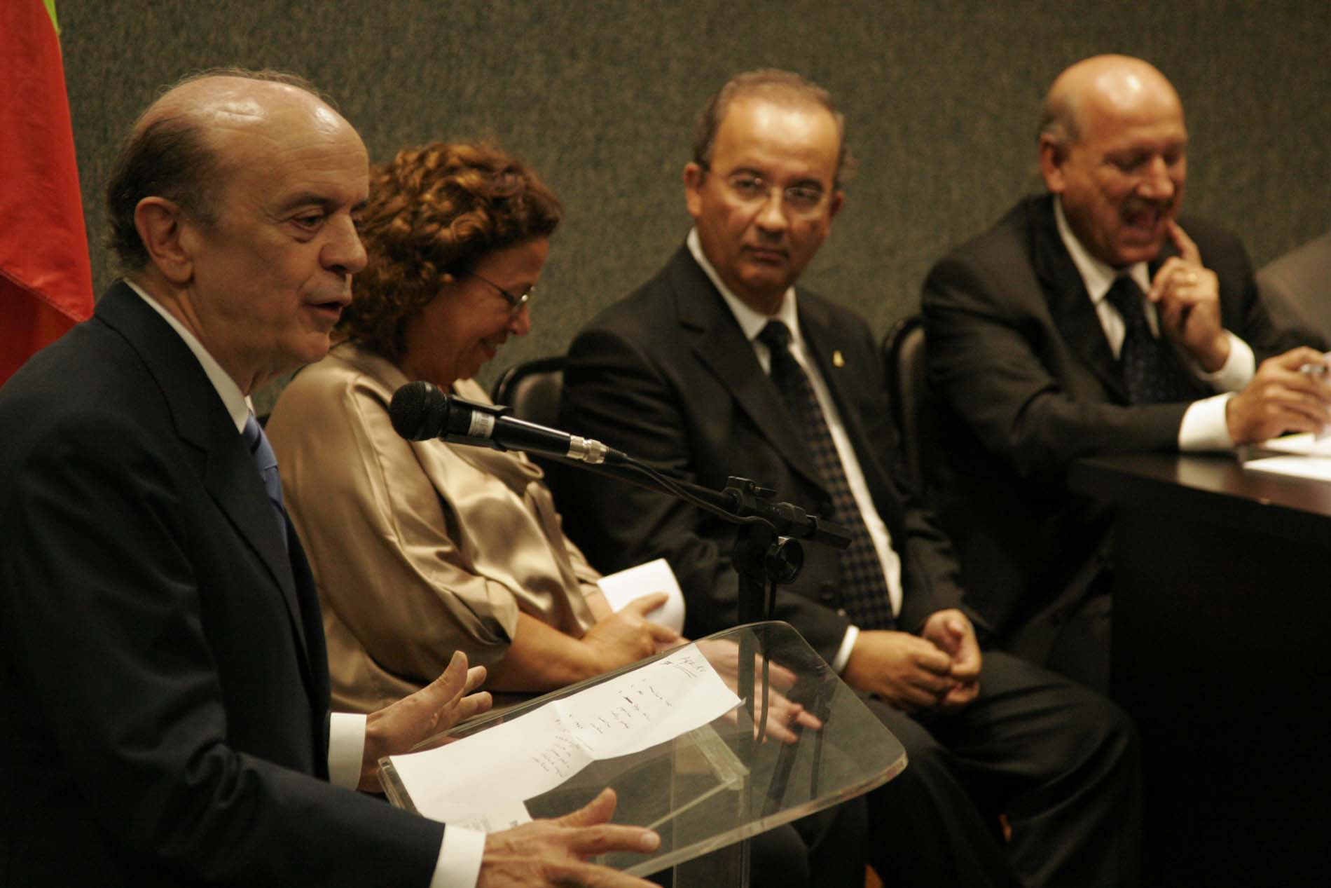 Homenagem ao ex-deputado Paulo Stuart Wright