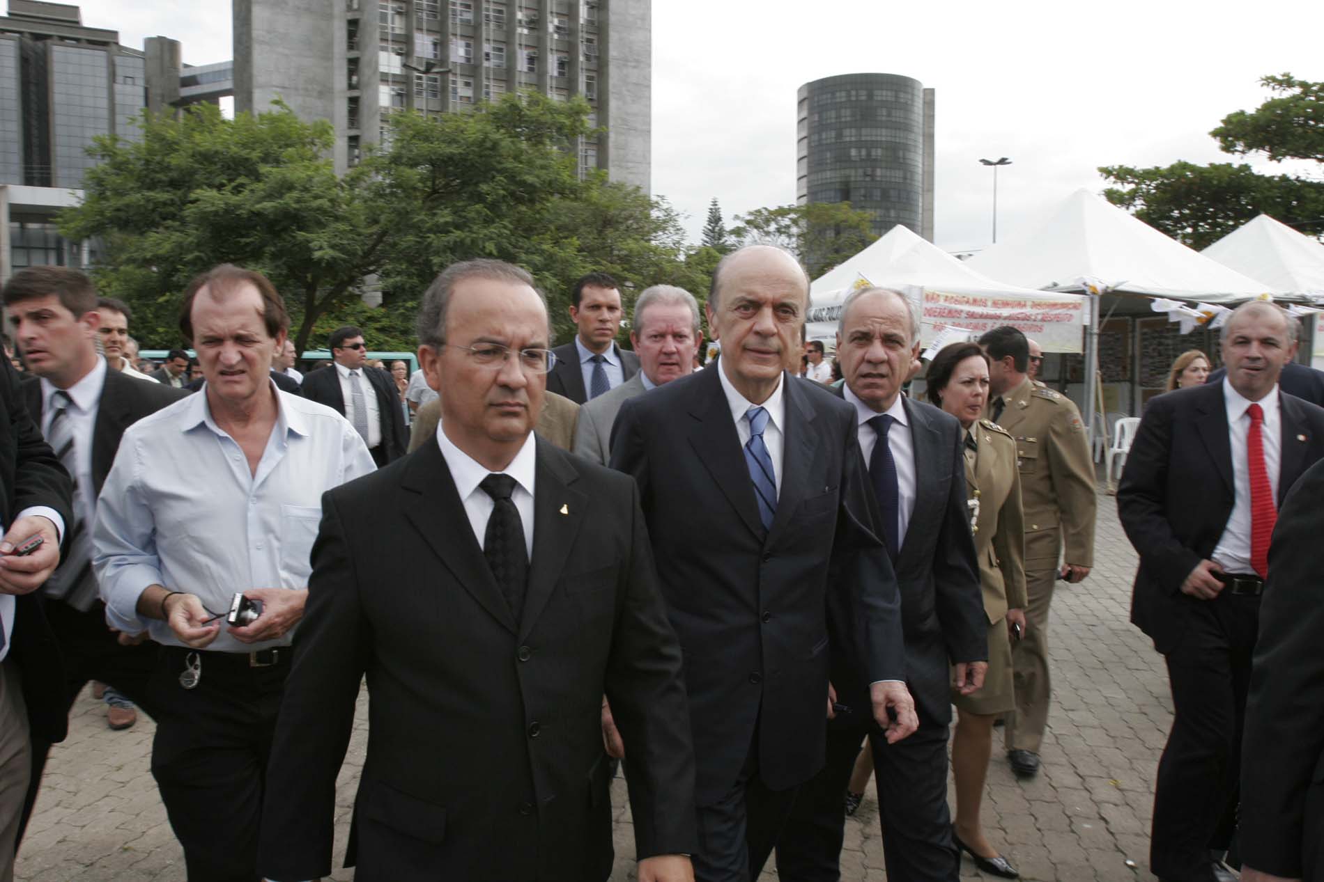 Homenagem ao ex-deputado Paulo Stuart Wright