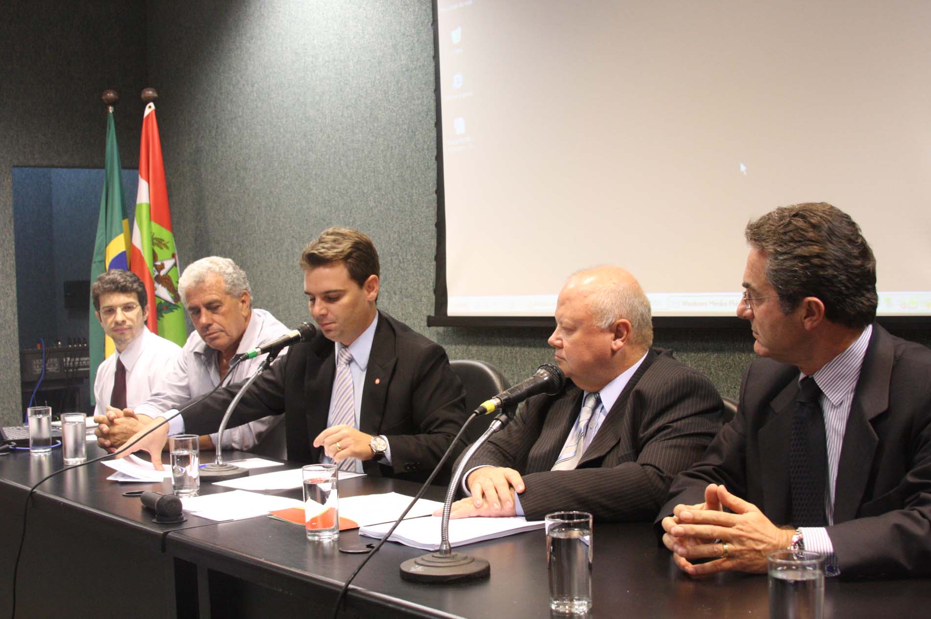 Comissão de Transportes – Audiência pública para discutir a implantação da Praça de Pedágio no Km 221 da BR -101