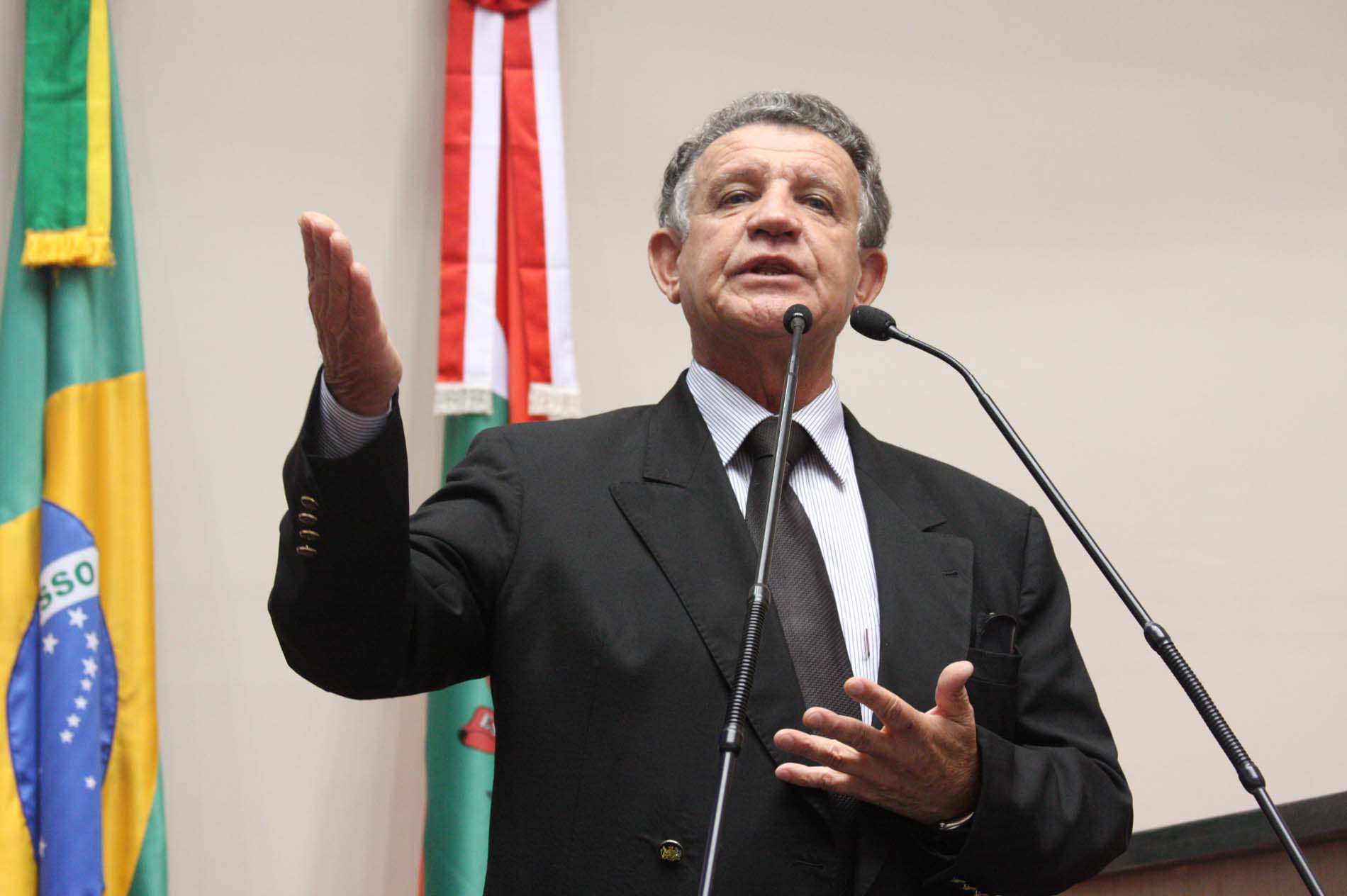 Deputado Edison Andrino (PMDB)