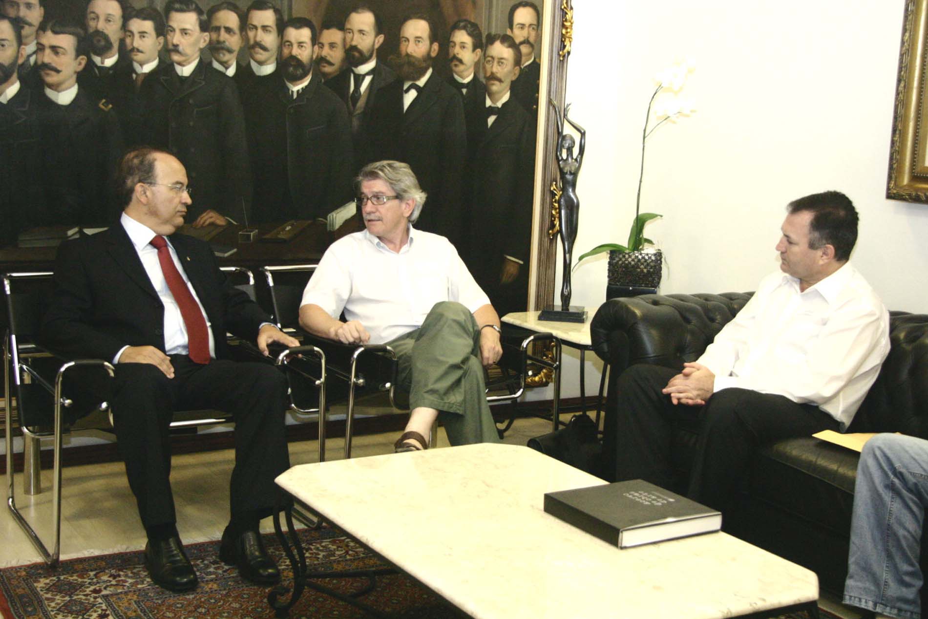 Presidente Jorginho Mello recebe Pe. Vilson Groh