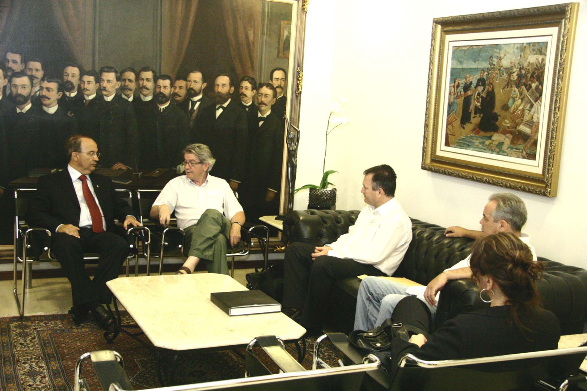 Presidente Jorginho Mello recebe Pe. Vilson Groh