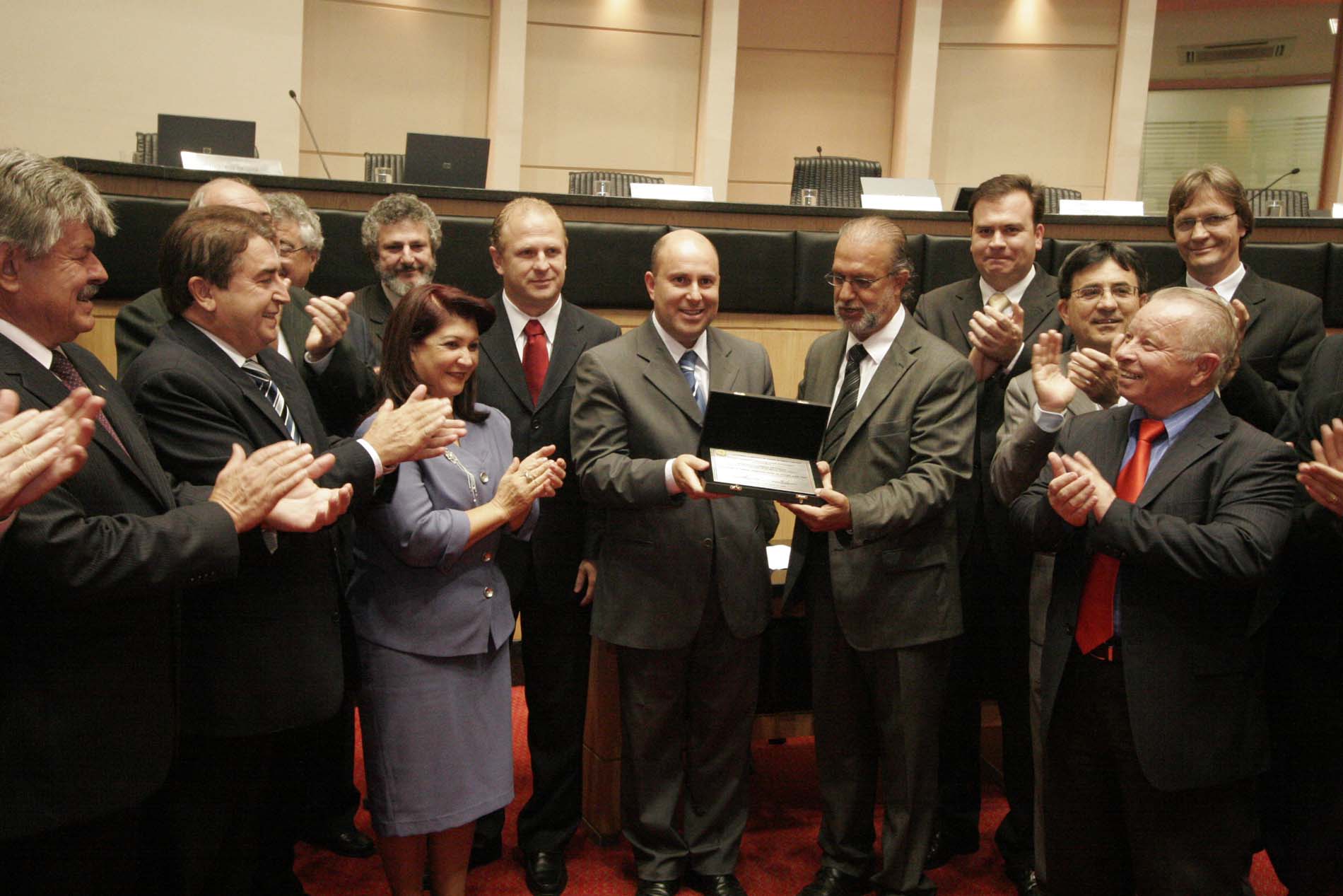 Marcello Petrelli é homenageado na Assembleia Legislativa
