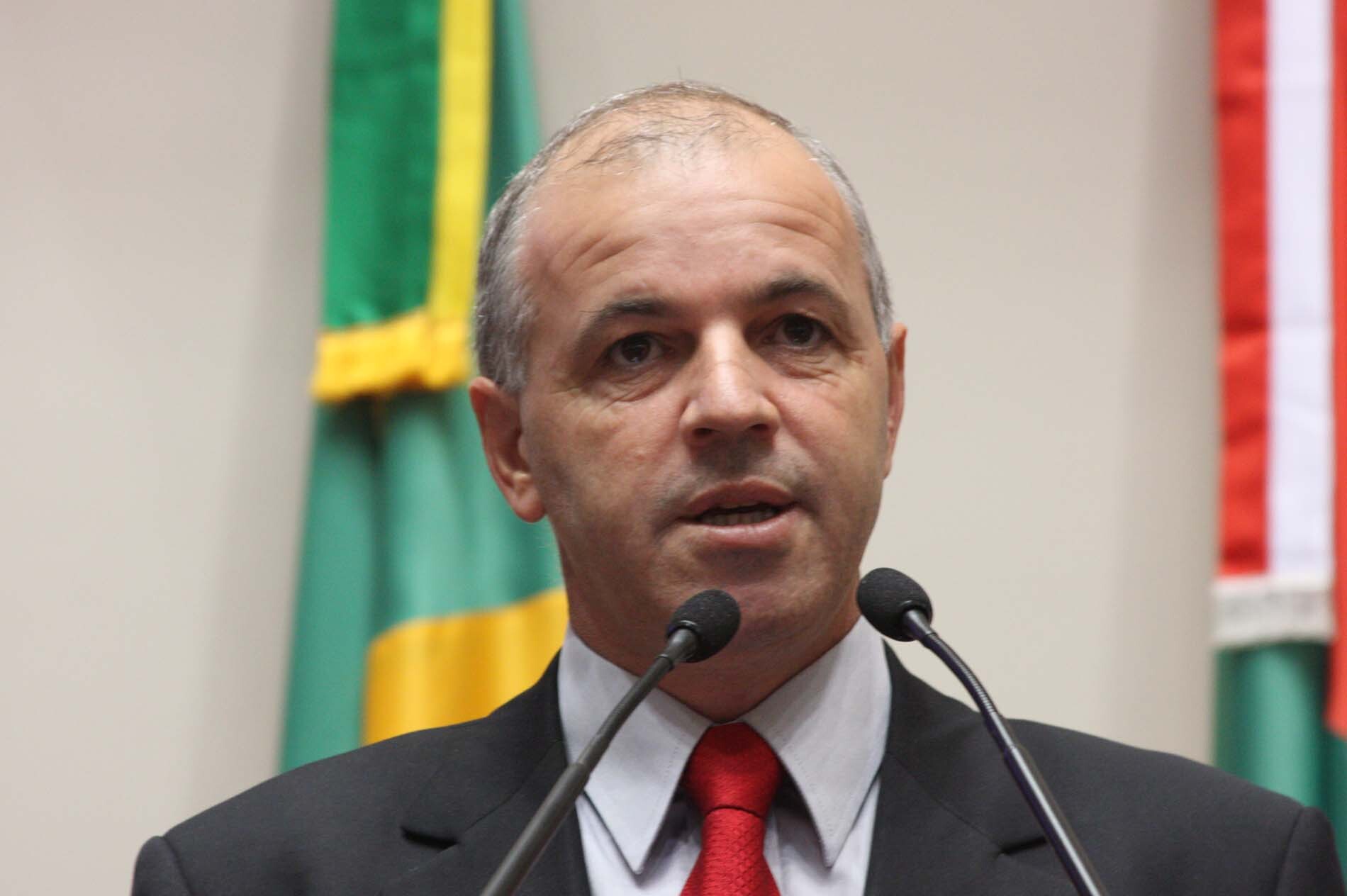 Dos Gabinetes – Soares critica terceirização do sistema prisional em Joinville
