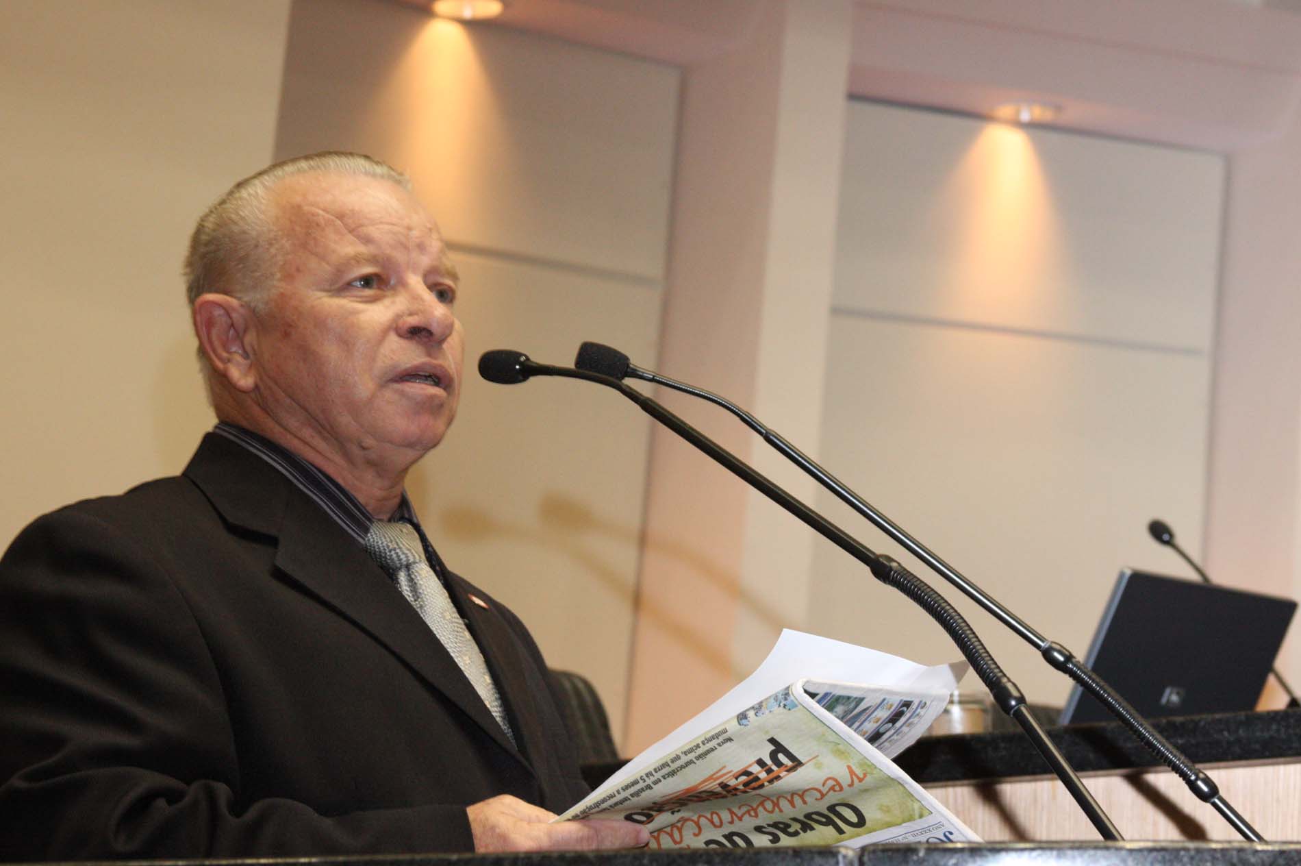 Deputado Adherbal Deba Cabral (PMDB)