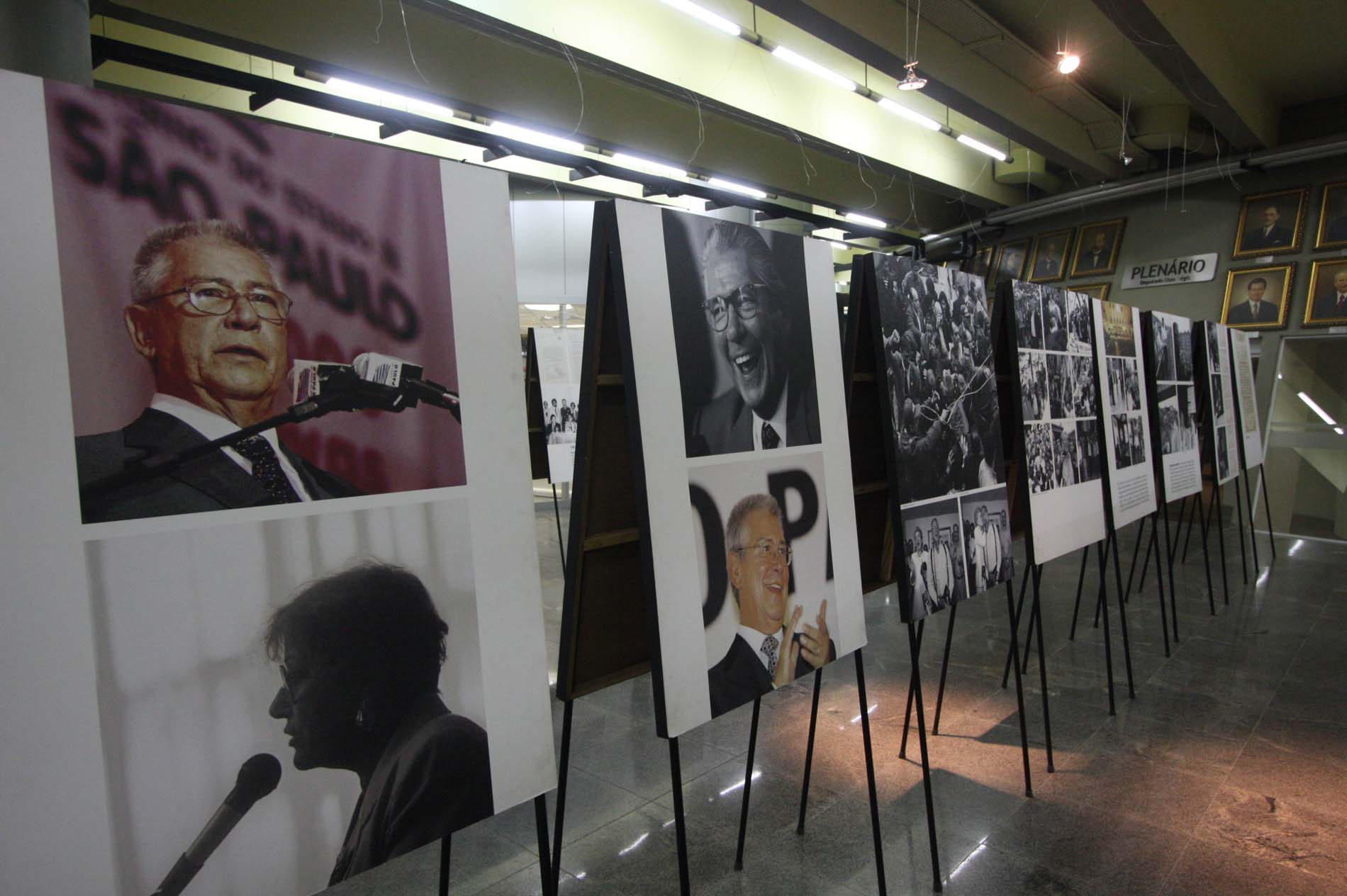 Exposição itinerante Mario Covas tem início na Capital catarinense