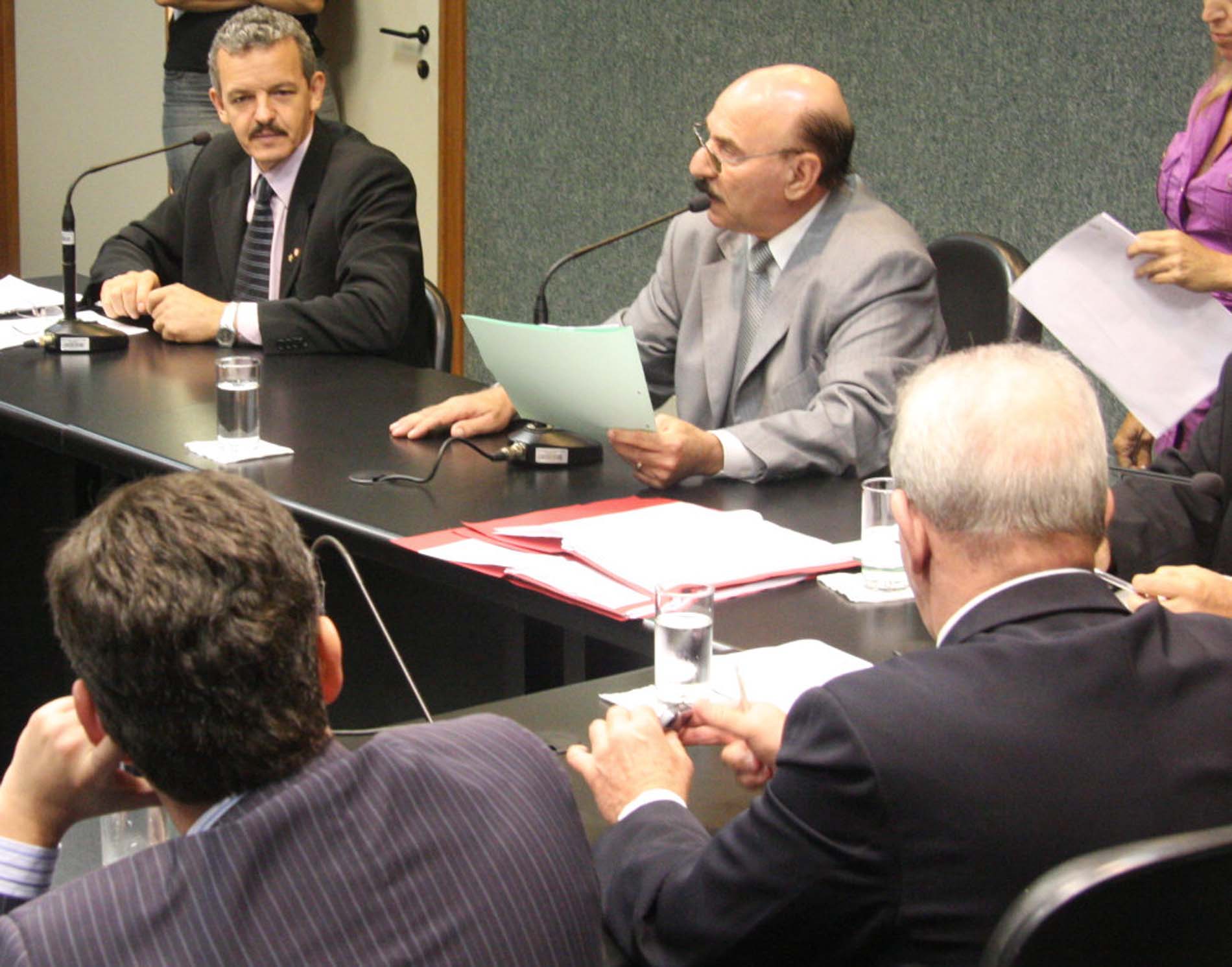 Comissão de Trabalho aprova projeto que incorpora gratificação aos servidores do TJ