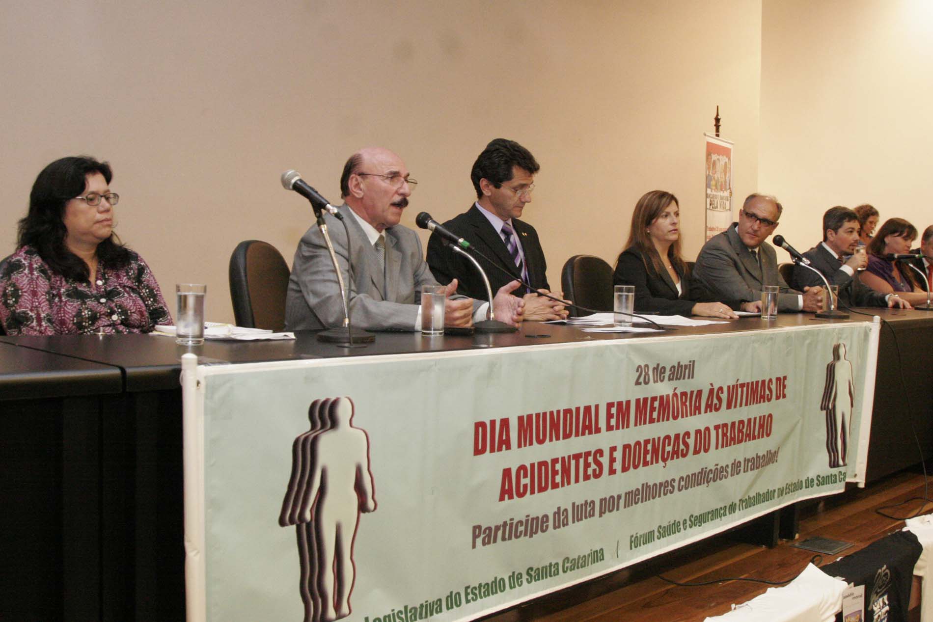 Comissão de Trabalho - Audiência pública “Memória às vítimas de acidentes e de doenças do trabalho”