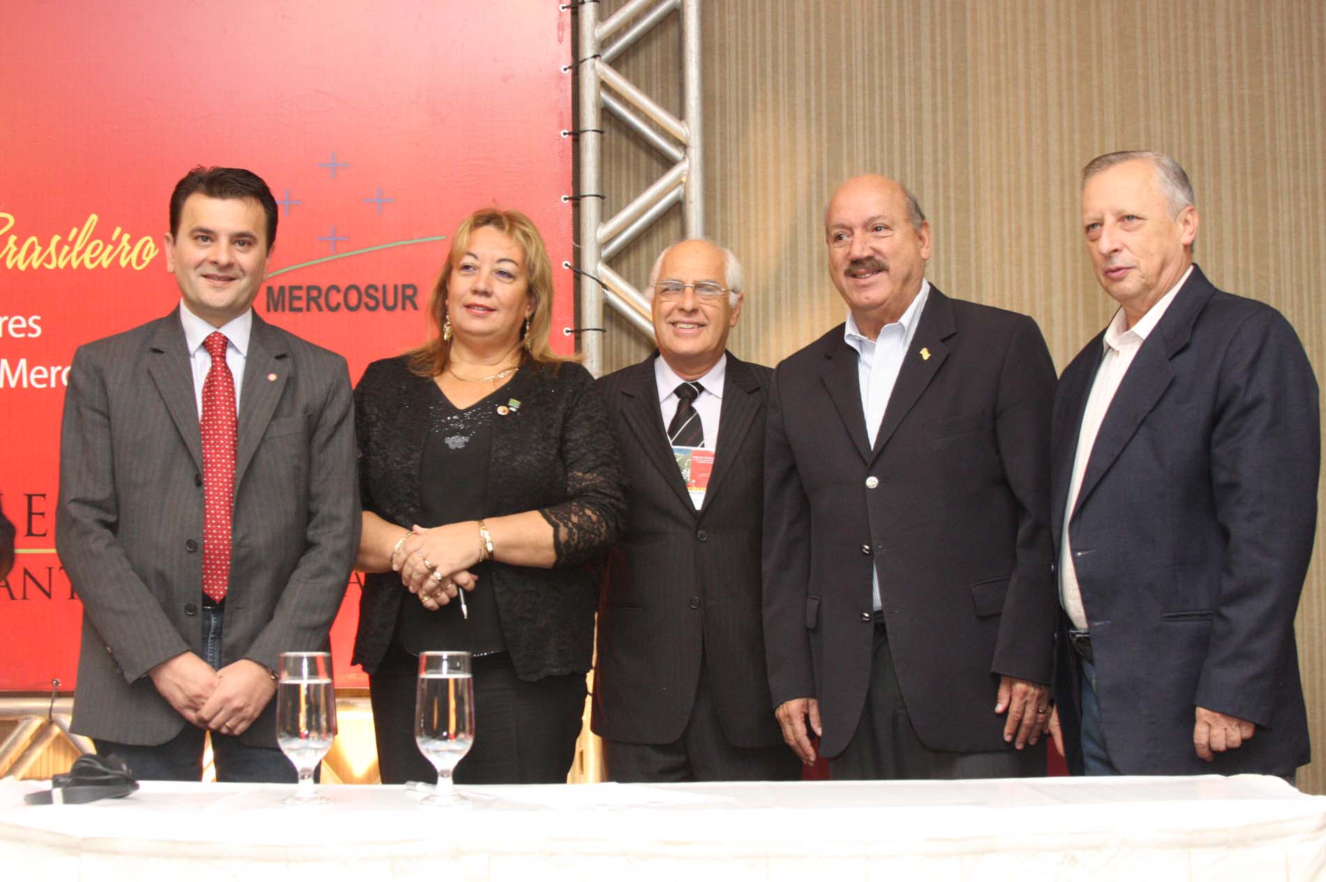 Convênio na área da saúde marca encerramento do Encontro de Integração Sul-Americana