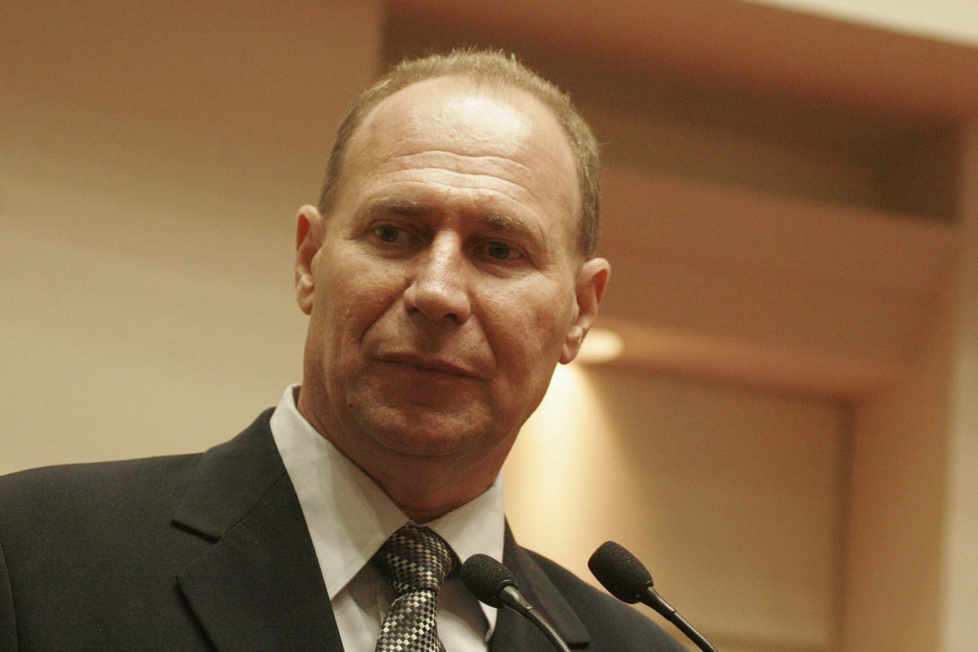 Deputado Herneus de Nadal (PMDB)