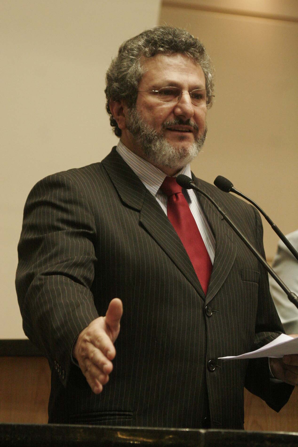 Dos Gabinetes – Em moção, Padre Pedro pede “bolsa estiagem” a Governo Federal