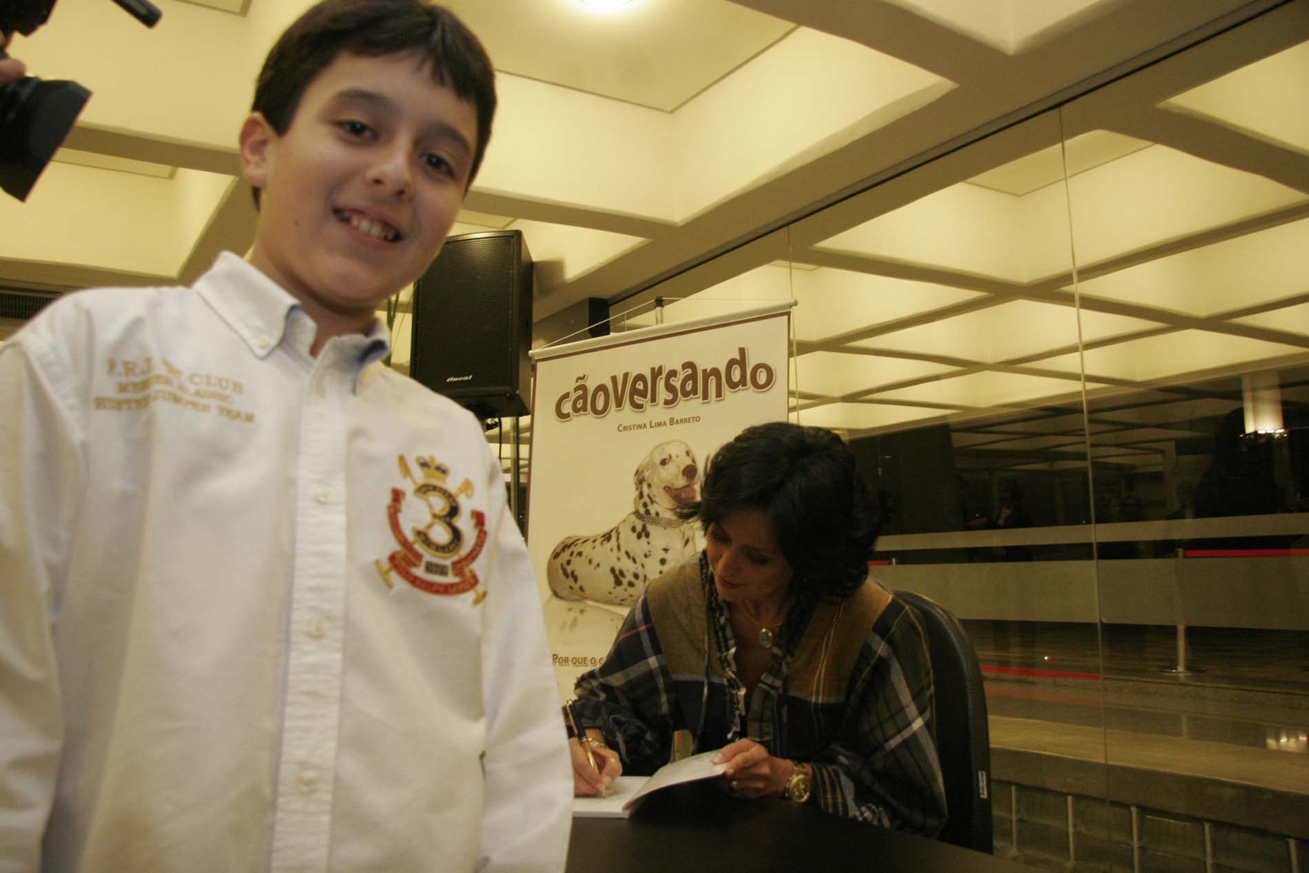 Lançamento do livro “Cãoversando”
