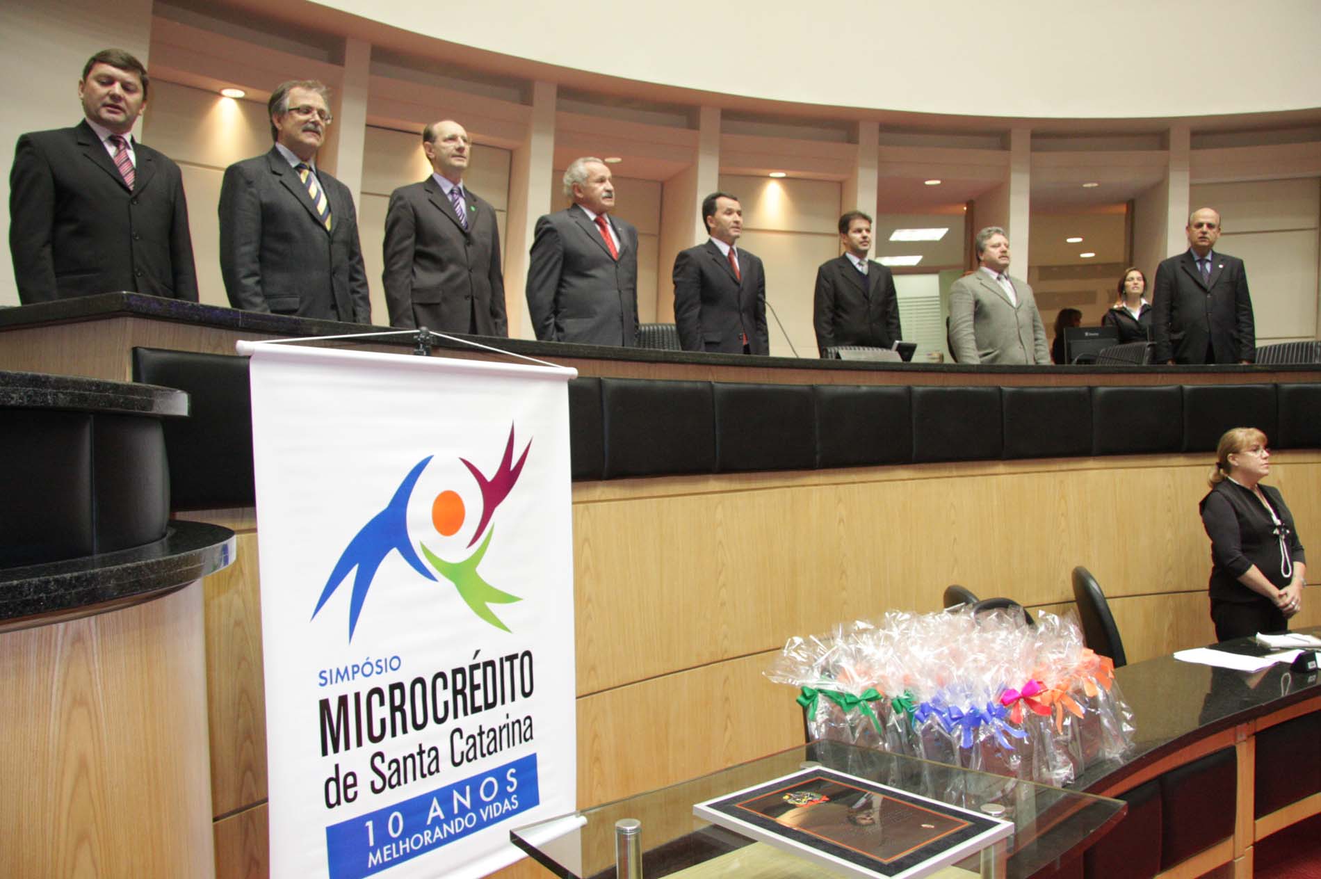 Sessão especial em comemoração aos 10 anos da criação do microcrédito pela Associação das Organizações de Microcrédito de Santa Catarina (Amcred-SC)