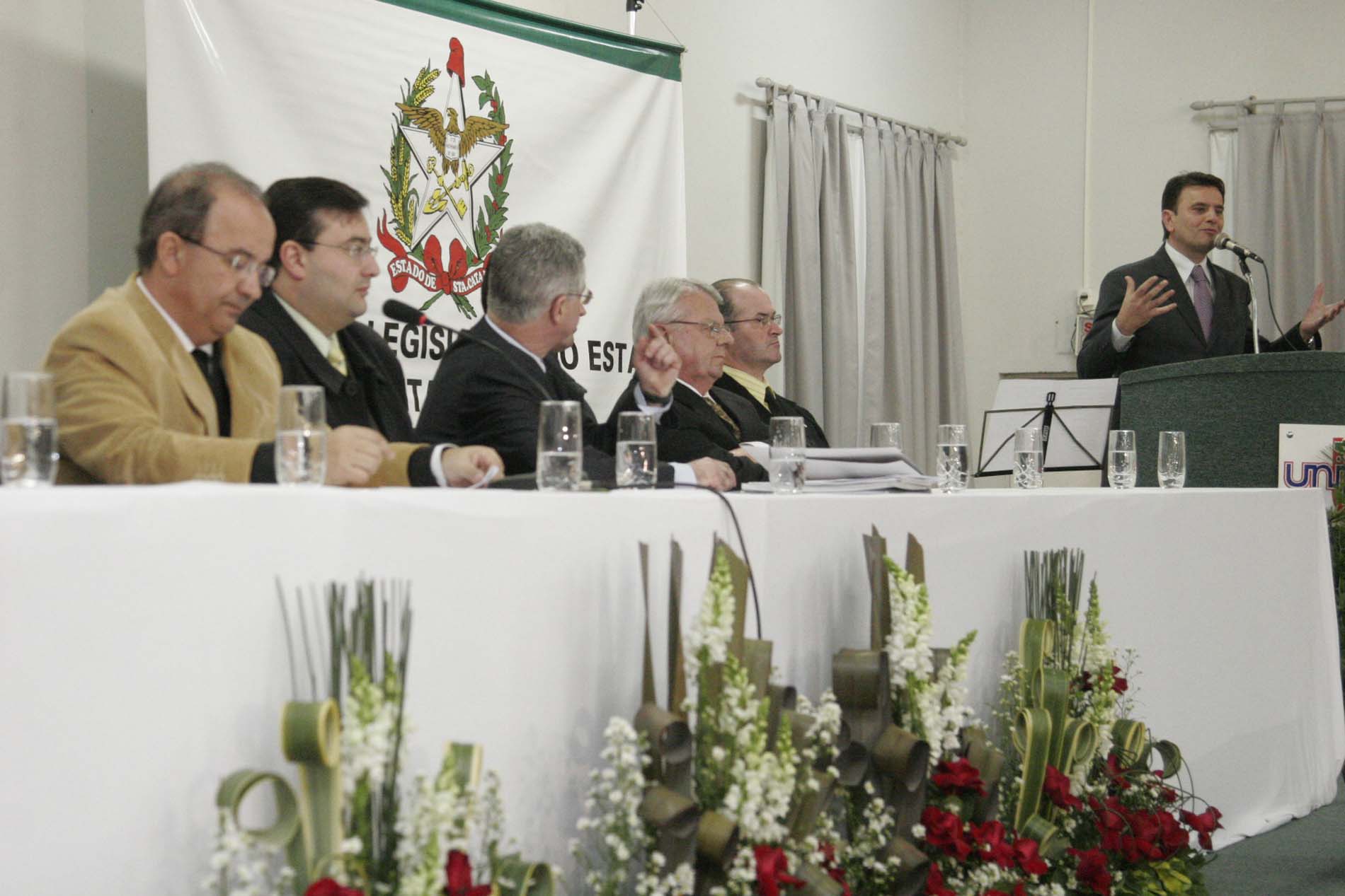 Sessão solene em comemoração aos 50 anos do Ensino Superior na Serra Catarinense - Uniplac em Lages.