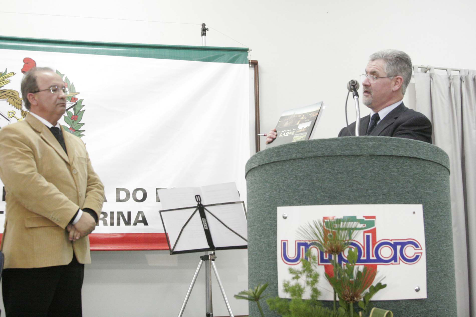 Sessão solene em comemoração aos 50 anos do Ensino Superior na Serra Catarinense - Uniplac em Lages.
