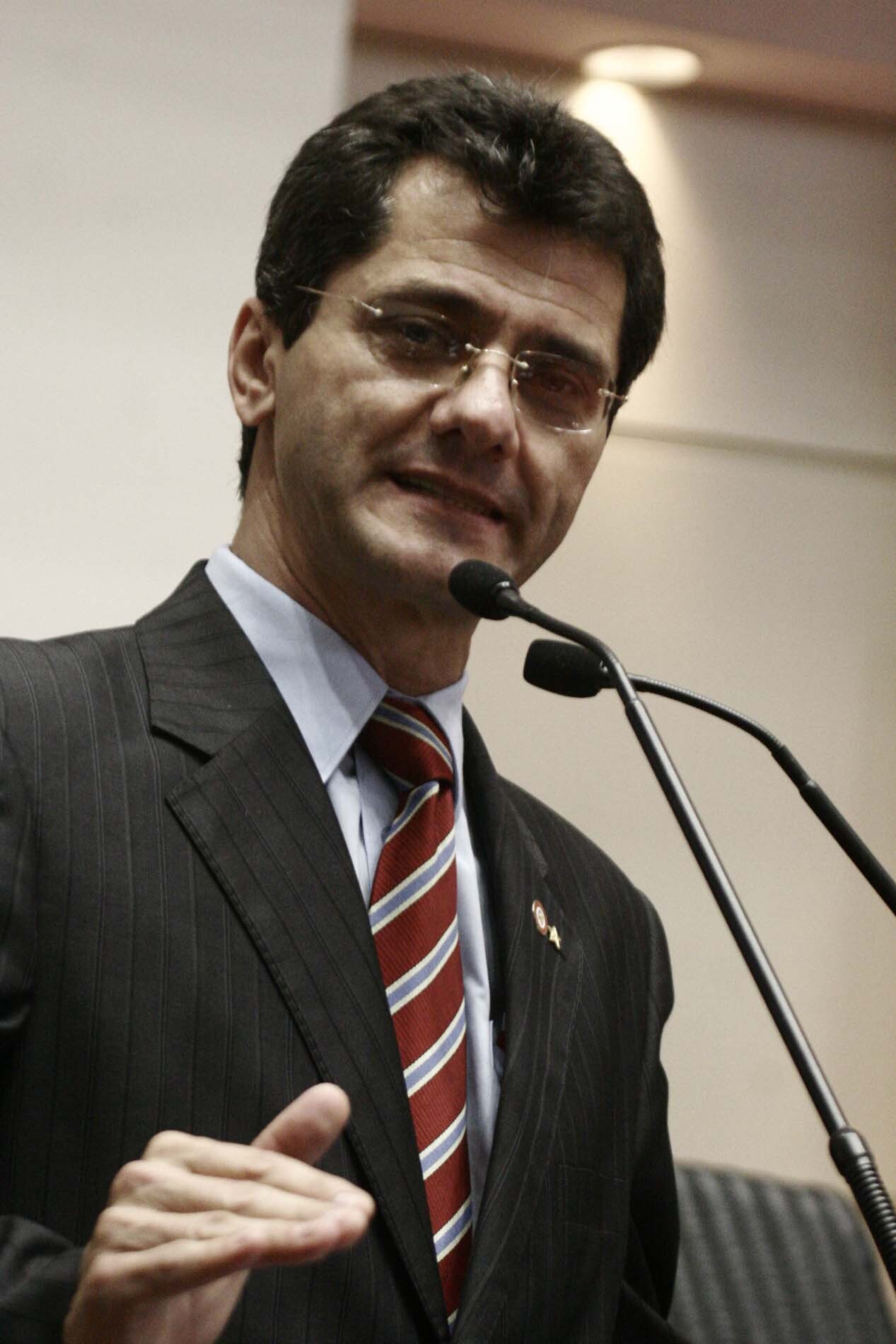 Dos Gabinetes – Jailson cobra ajuda do Estado para construção de trevos na BR-470