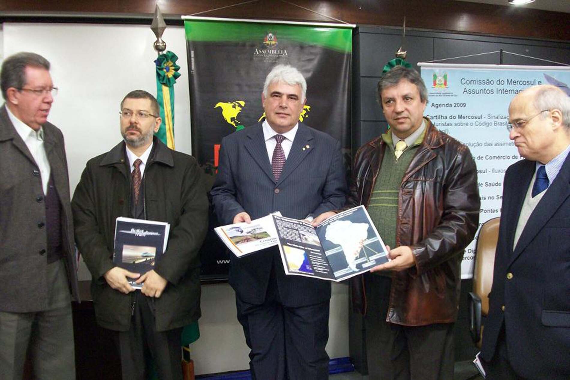 Dos gabinetes – Décio propõe projeto de integração ferroviária entre SC e RS