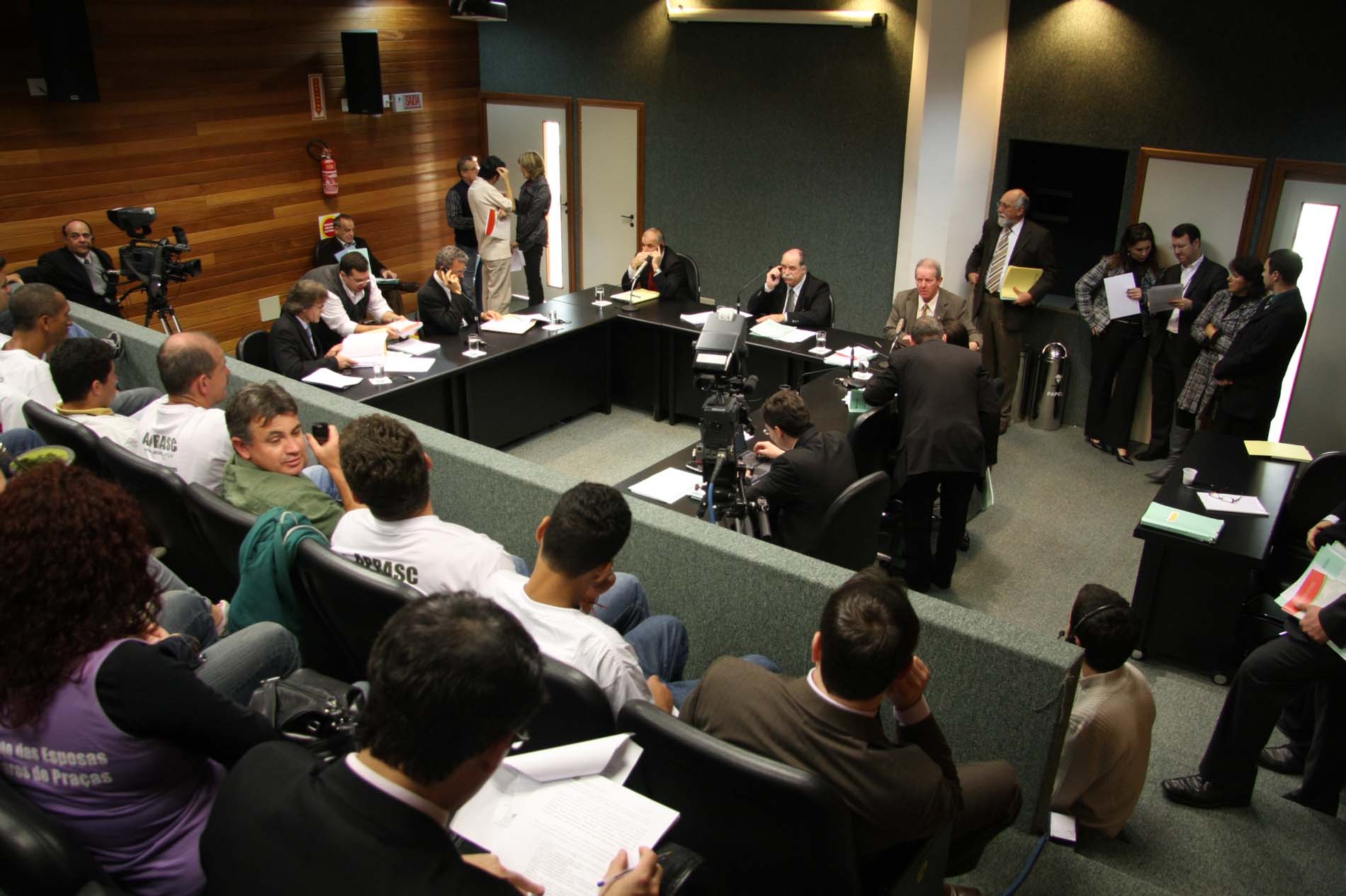 Comissão de Constituição e Justiça