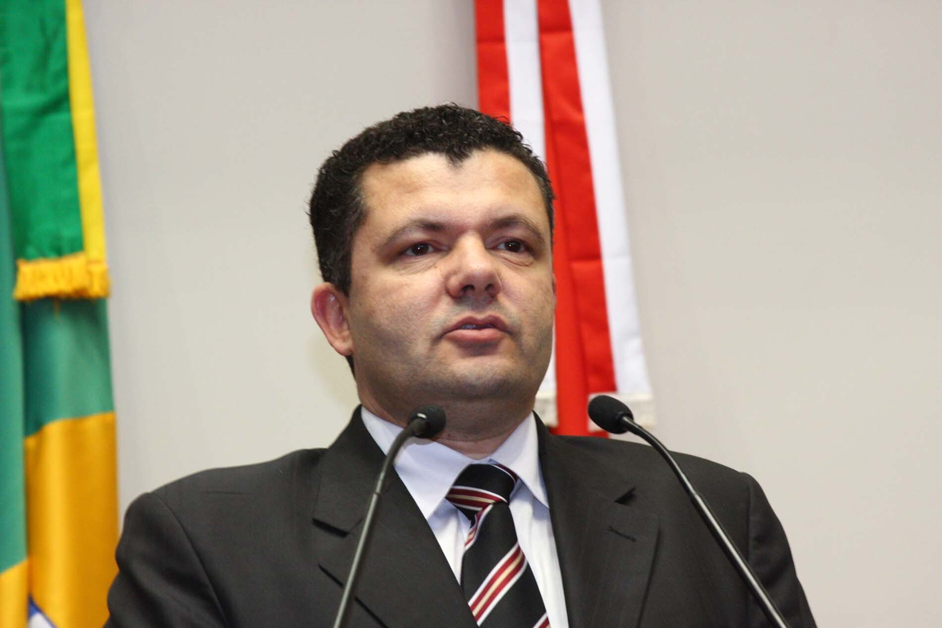 Dos Gabinetes – Dionei assume por dois meses na Assembléia na política de rodízio do PT