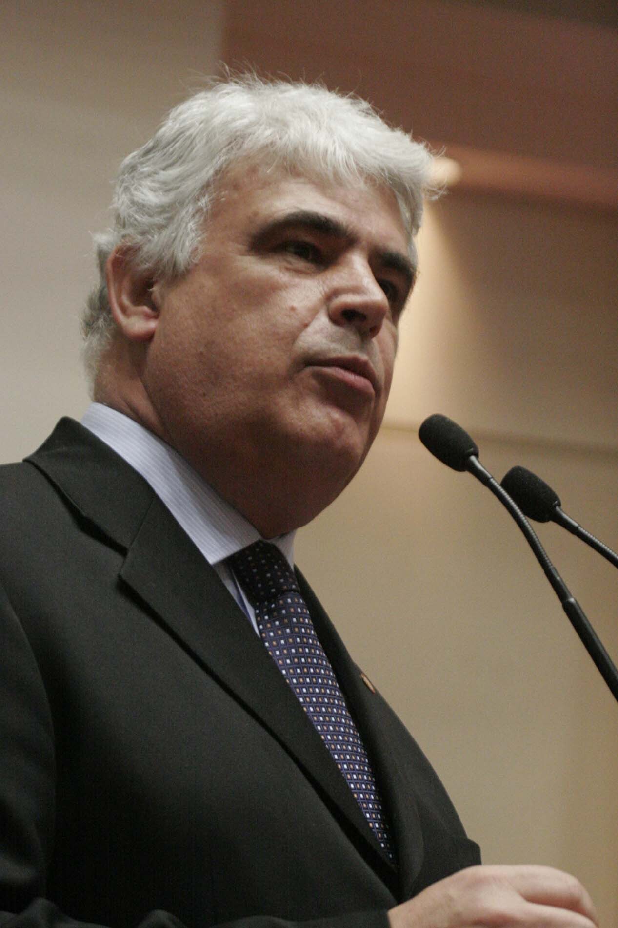 Dos Gabinetes – Décio reúne deputados do Sul e Comissão de Emancipação de Balneário Rincão