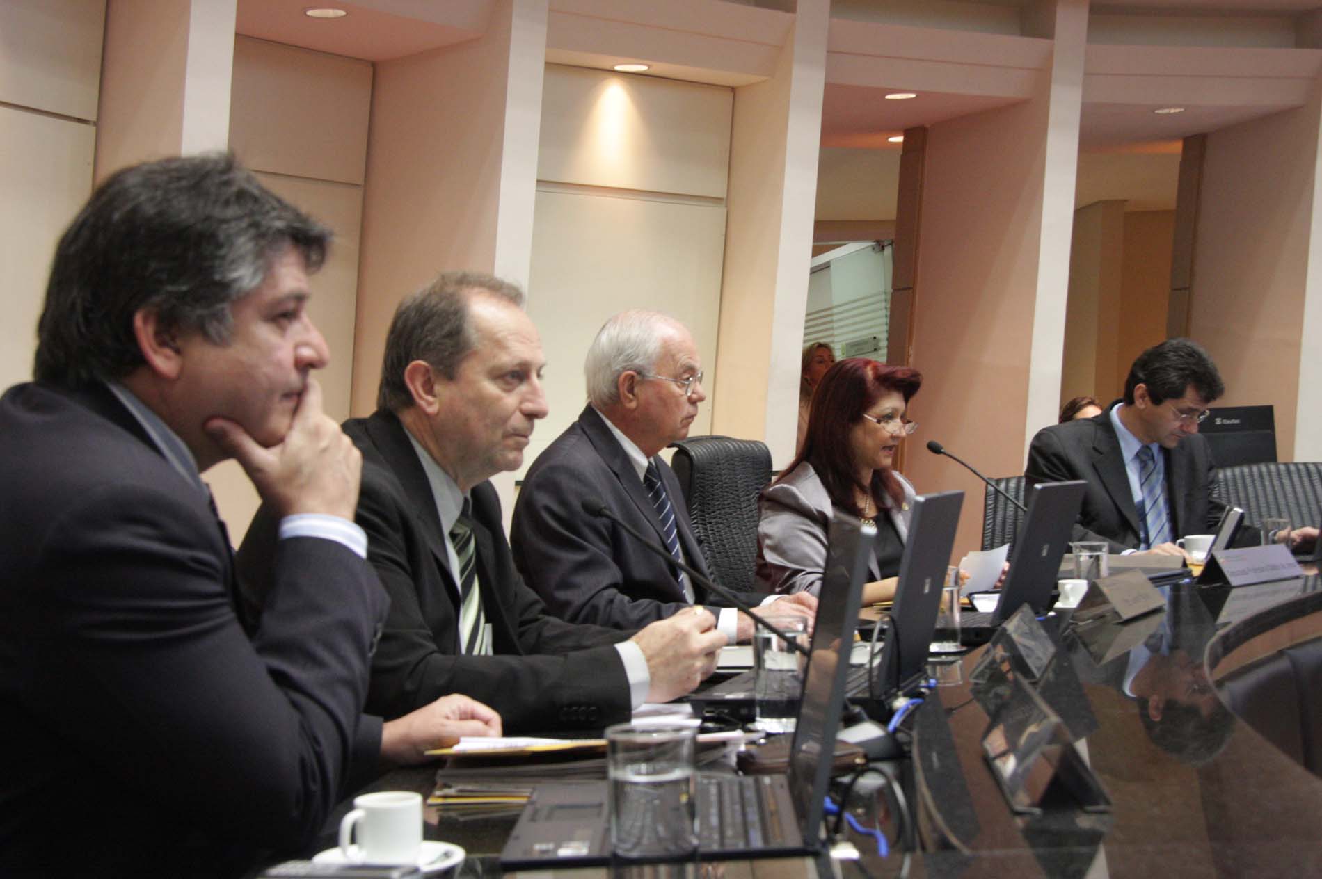Audiência pública para discutir - Petróleo e Soberania Nacional- com a presença do presidente do Legislativo do RS