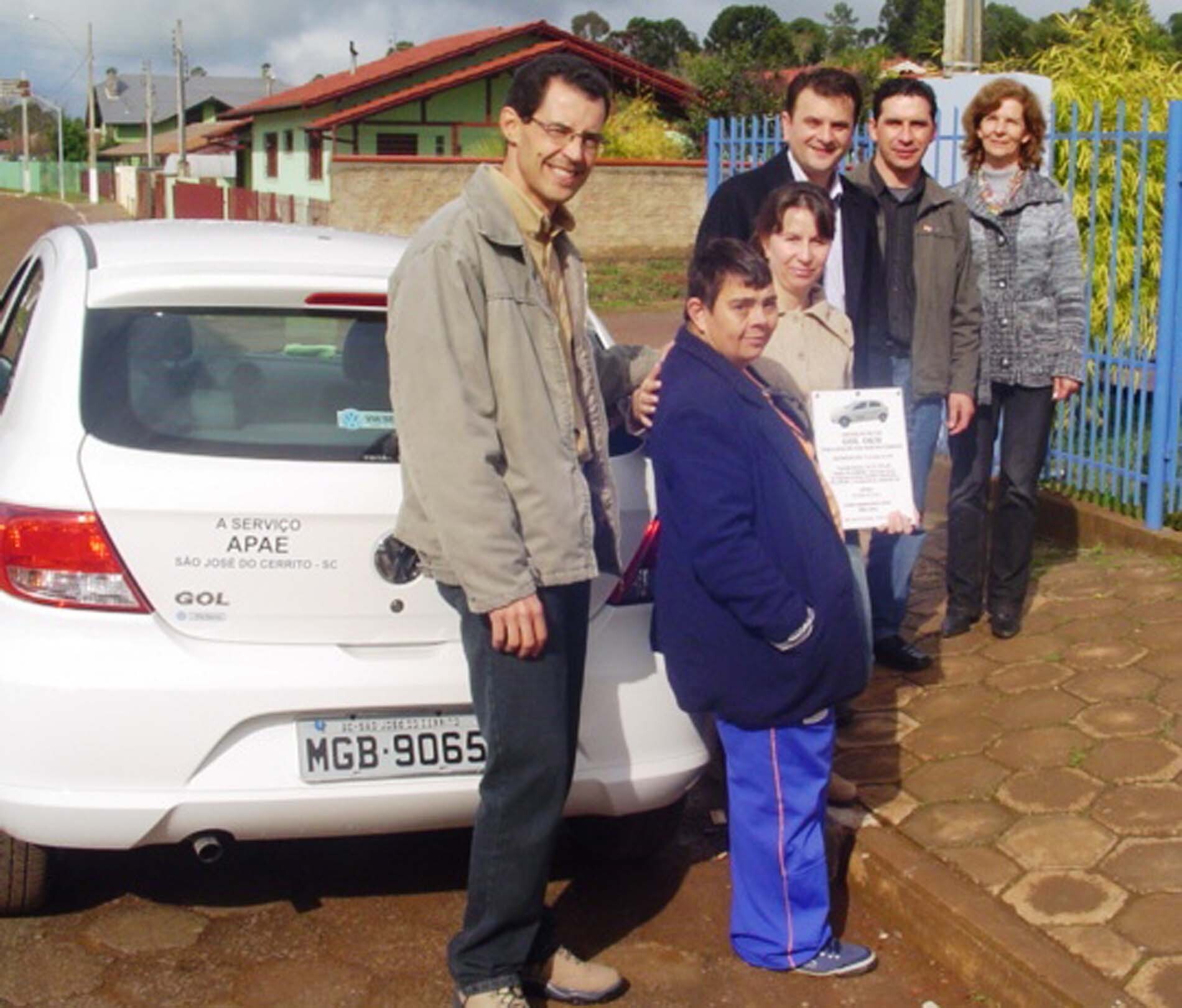 APAE de São José do Cerrito completa 12 anos e ganha  carro 0 km