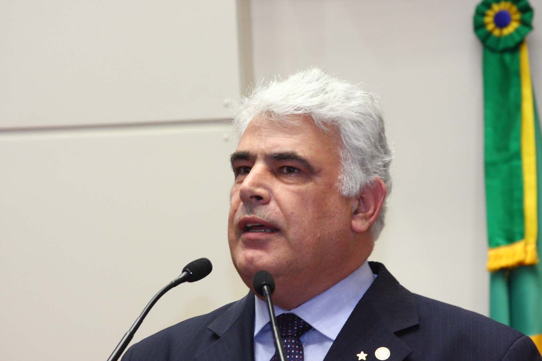 Dos Gabinetes – Piso Estadual de Salário: Dresch comemora decisão do governo de enviar projeto