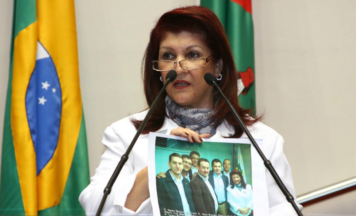 Deputada Odete de Jesus elogia organizadores da marcha para Jesus.