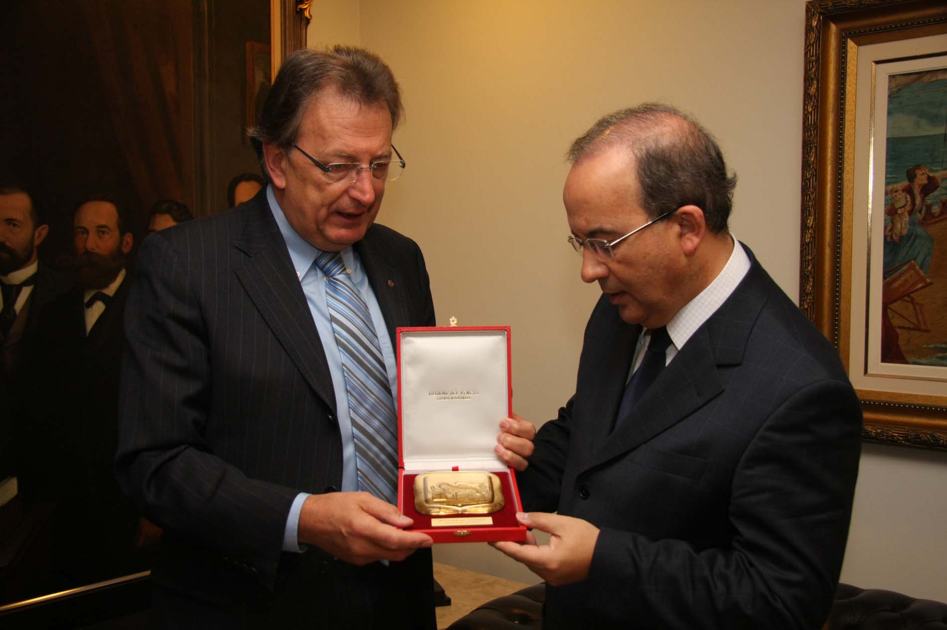 Presidente Jorginho Mello recebe o representante da Província de Vêneto na Itália