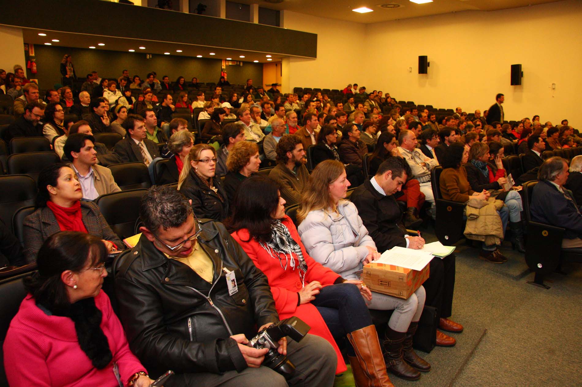 Audiência Pública sobre os Impactos Socioeconômicos e Ambientais da Indústria de Fosfatados Catarinense (IFC)