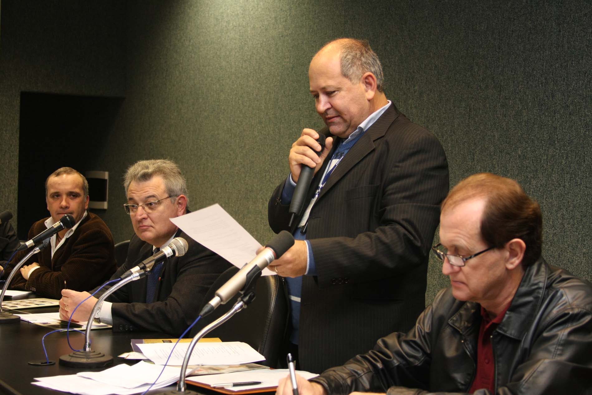 Reunião – Associações Italianas