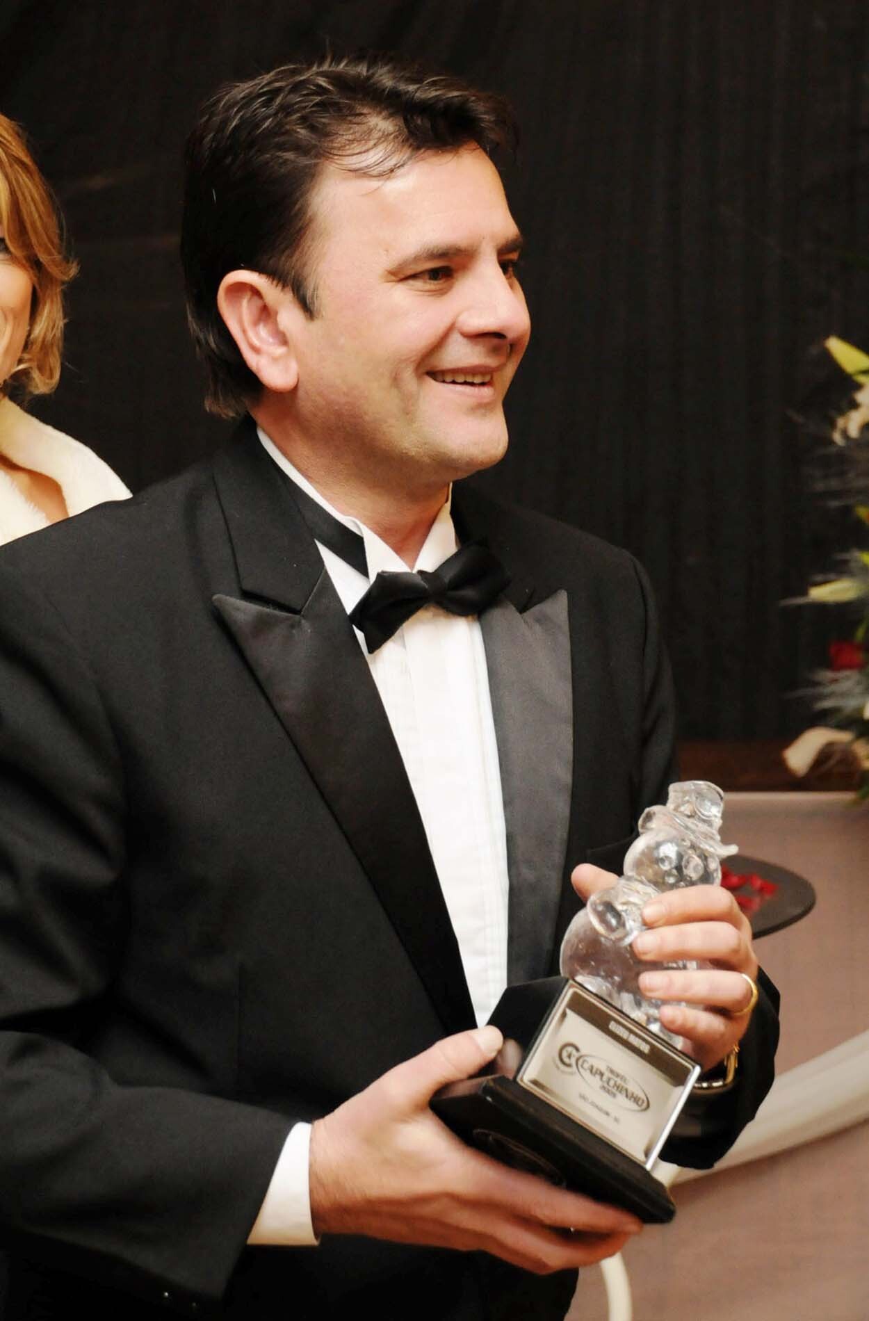 Dos Gabinetes – Elizeu Mattos é Troféu Capuchinho