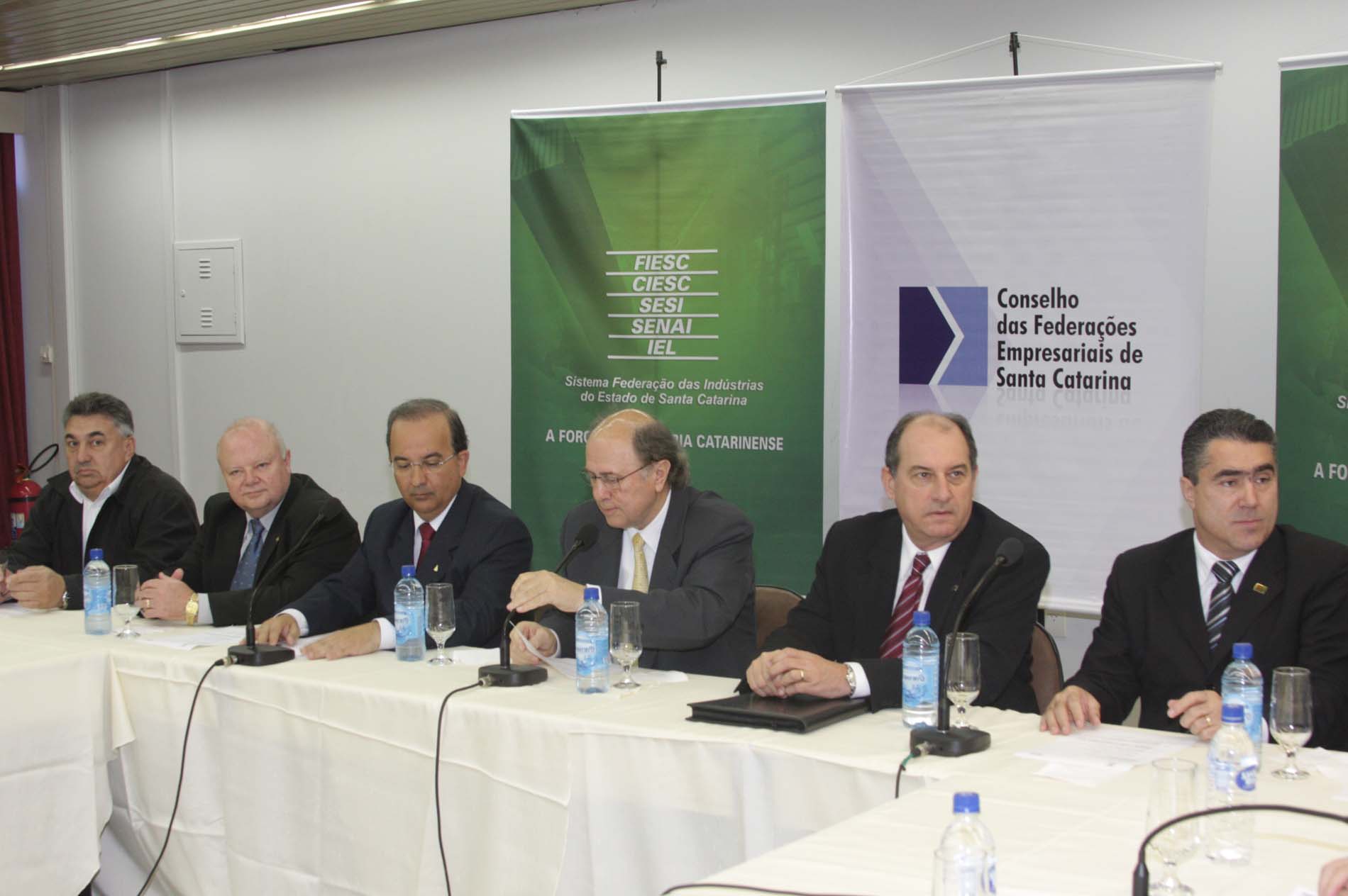 Encontro na FIESC debate Piso Regional