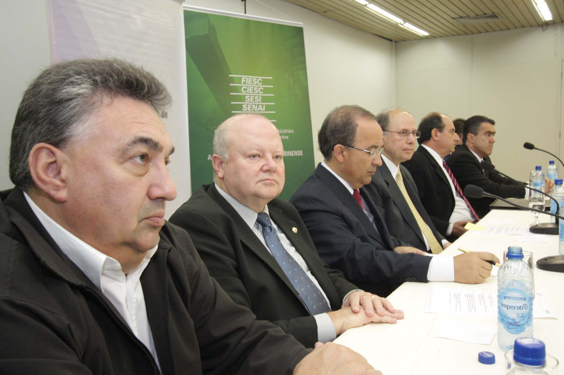 Encontro na FIESC debate Piso Regional