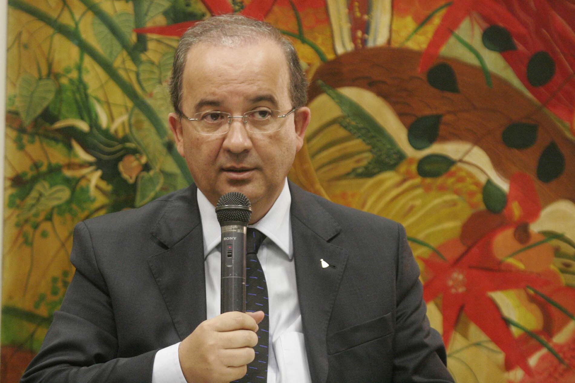 Dos Gabinetes – Joaçaba: Deputado Jorginho Mello é chamado para discutir Gripe A