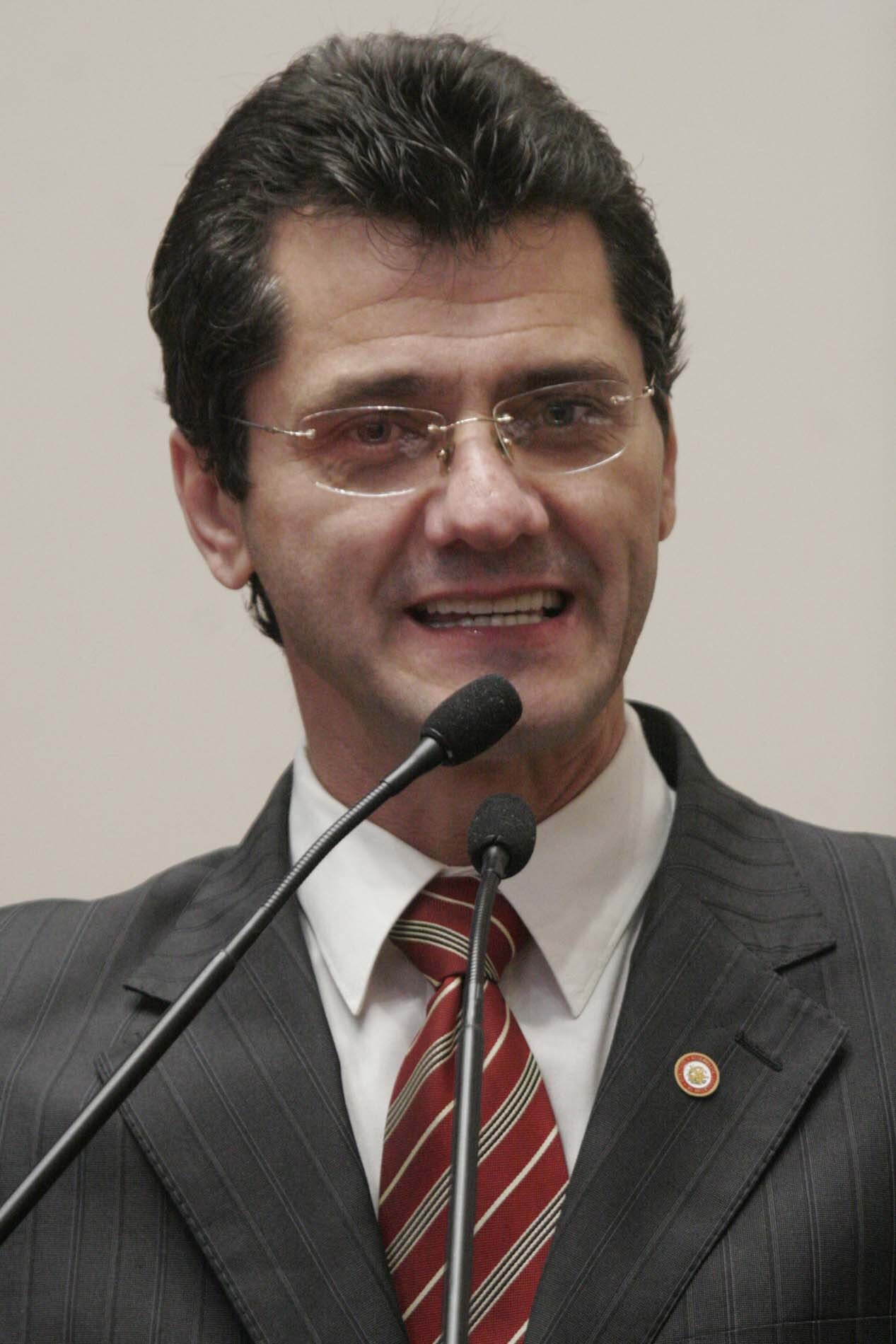 Dos Gabinetes – Audiência pública no dia 17 vai avaliar situação da Gripe A e ações para combatê-la