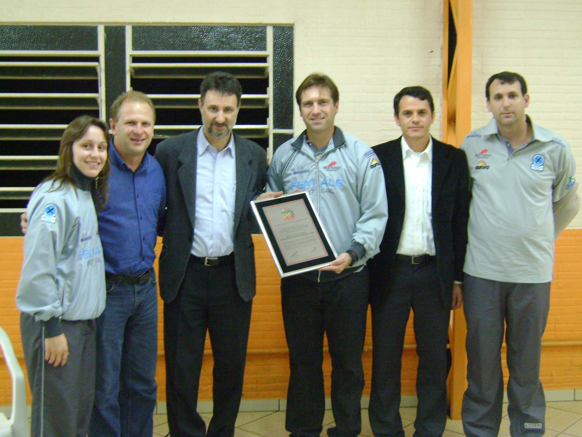 Futsal Feminino de Chapecó recebe homenagem