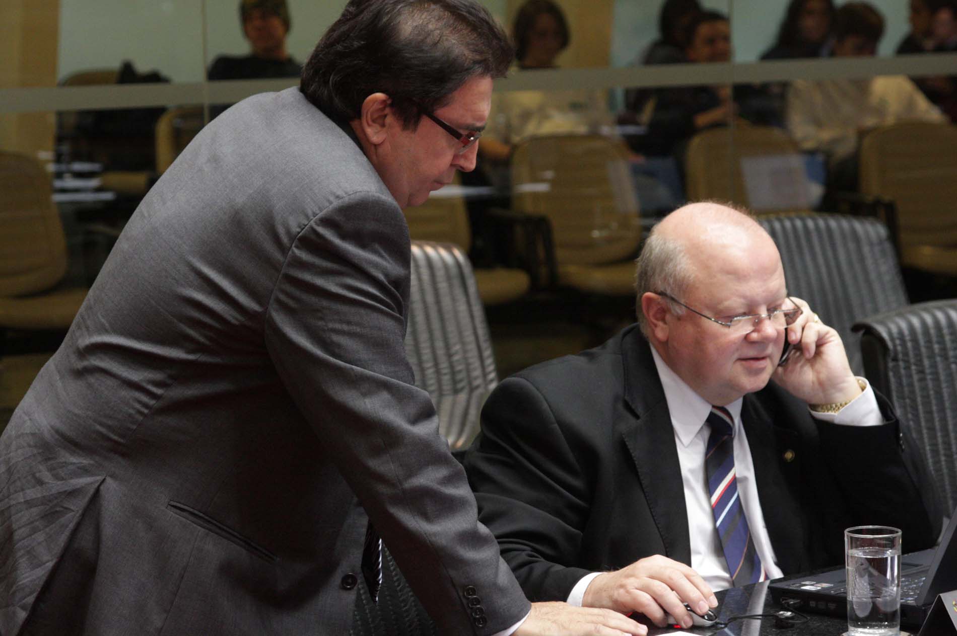 Deputado Antonio Aguiar (PMDB) e Deputado Renato Hinnig (PMDB) na Sessão Ordinária - Plenário Osni Régis