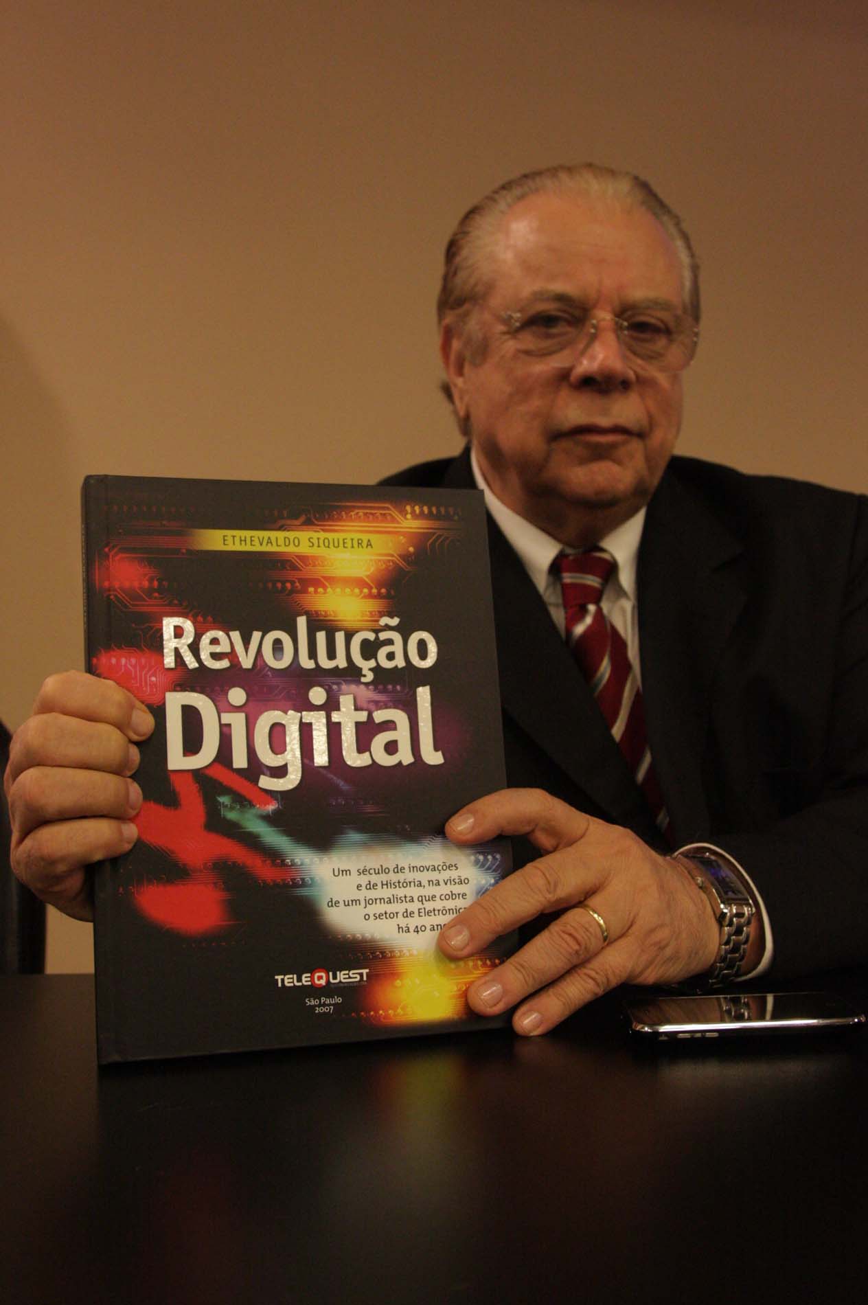 Palestra com o jornalista Ethevaldo Siqueira – maior especialista em tecnologia da informação da imprensa brasileira.