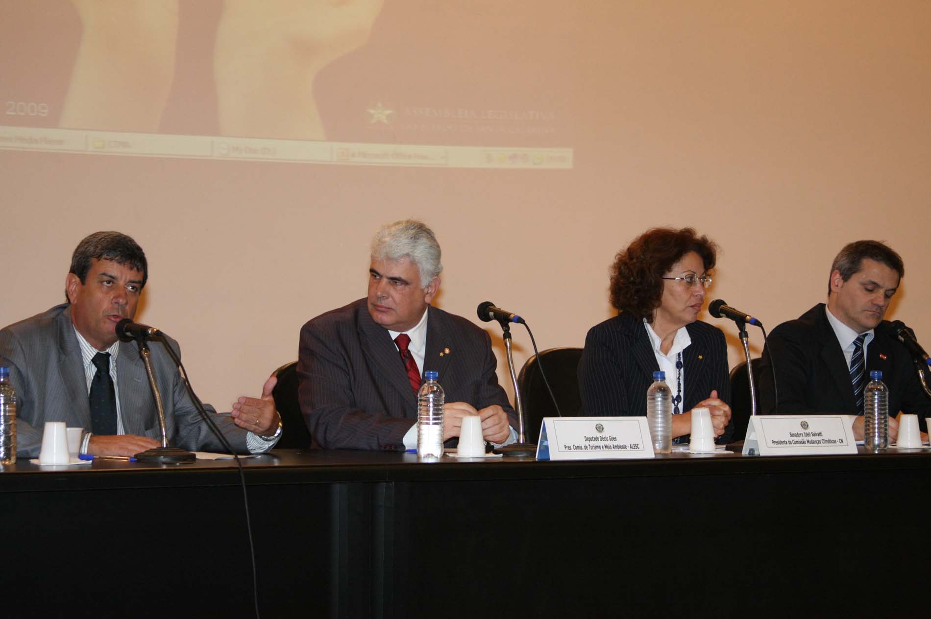 Seminário sobre Mudanças climáticas e desastres naturais